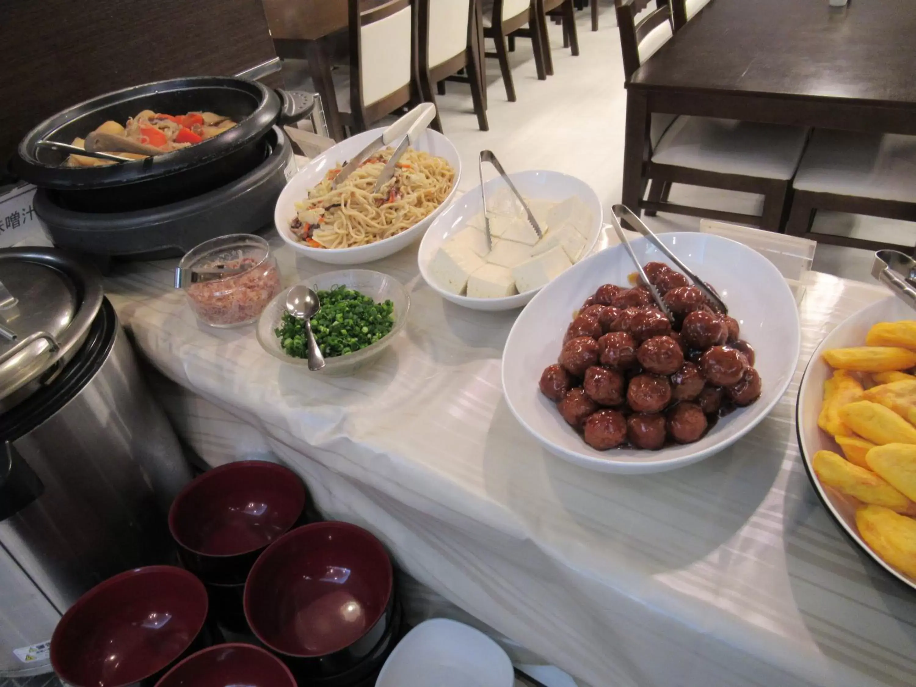 Buffet breakfast in Hotel Crown Hills Oita