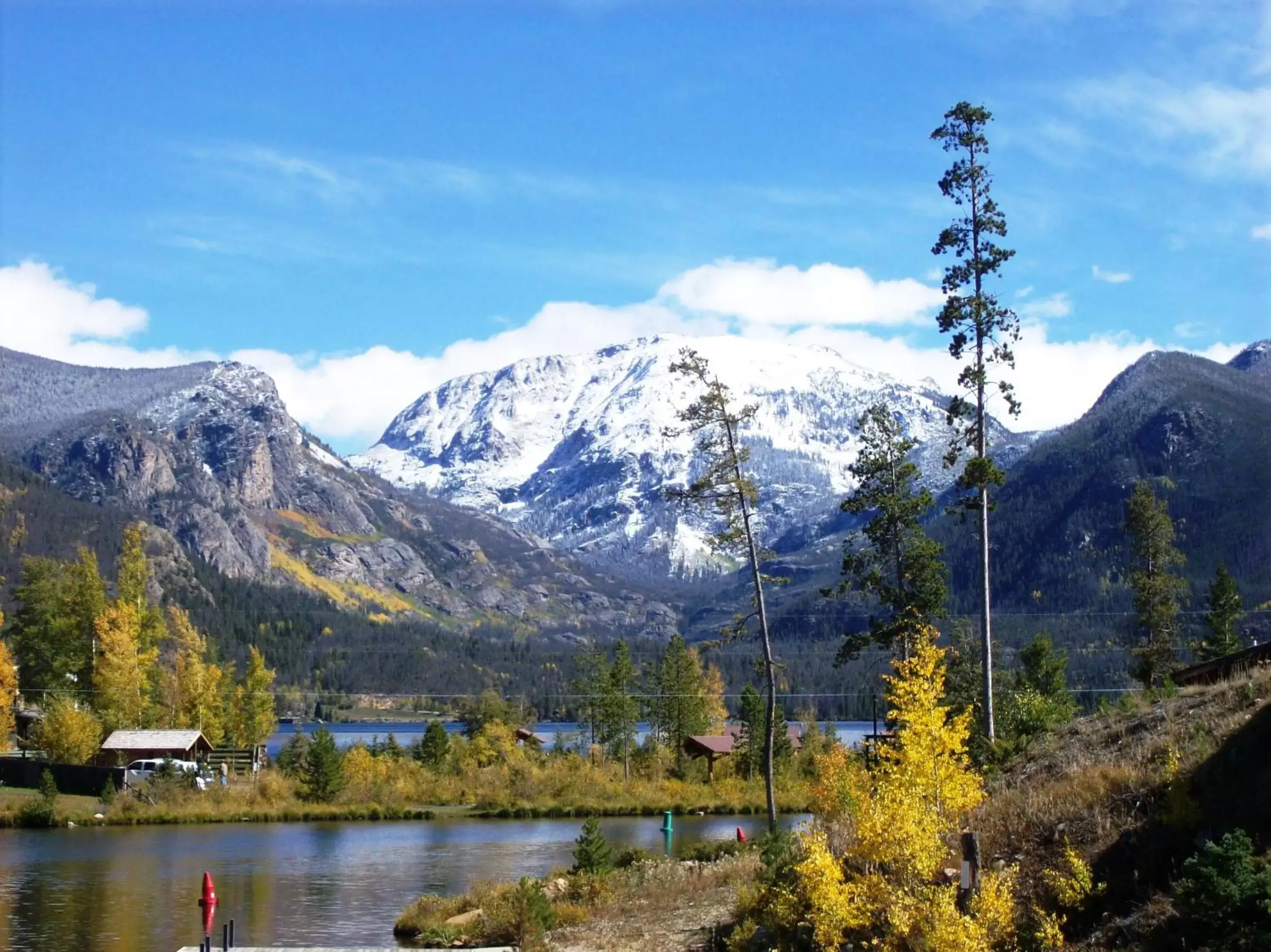 Natural landscape, Mountain View in Western Riviera Lakeside Lodging