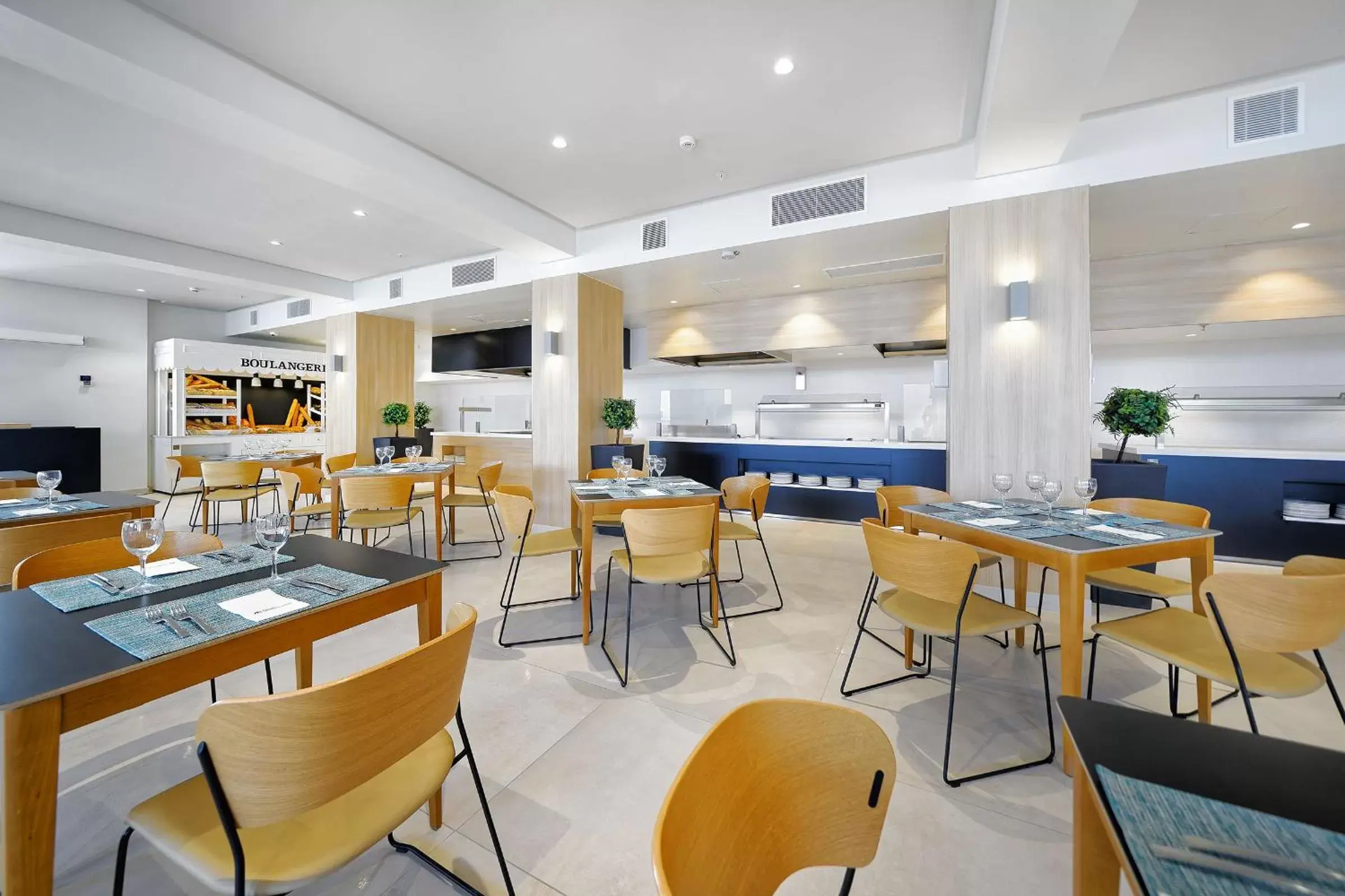 Restaurant/Places to Eat in Aequora Lanzarote Suites