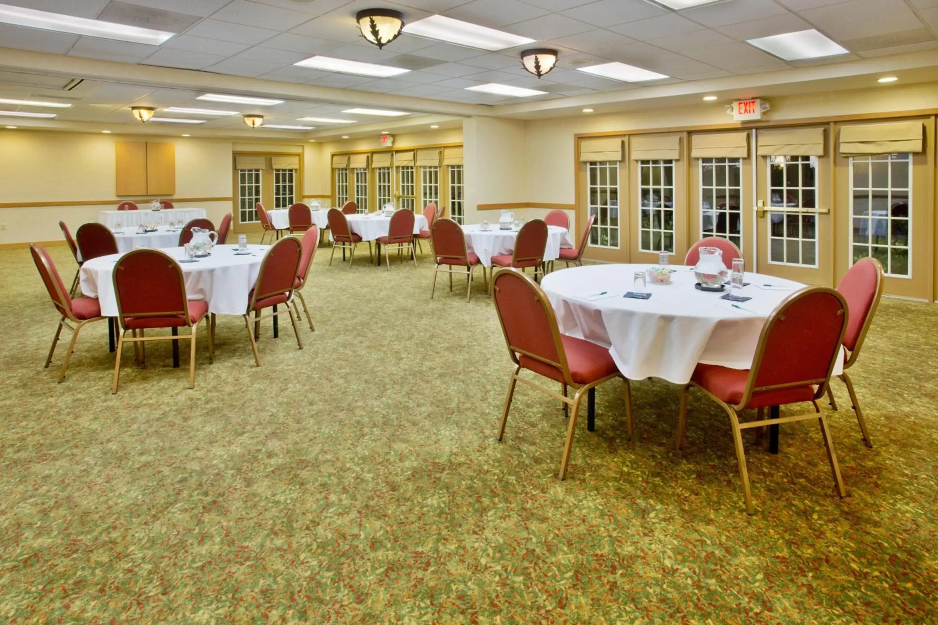 Meeting/conference room in Country Inn & Suites by Radisson, Mesa, AZ