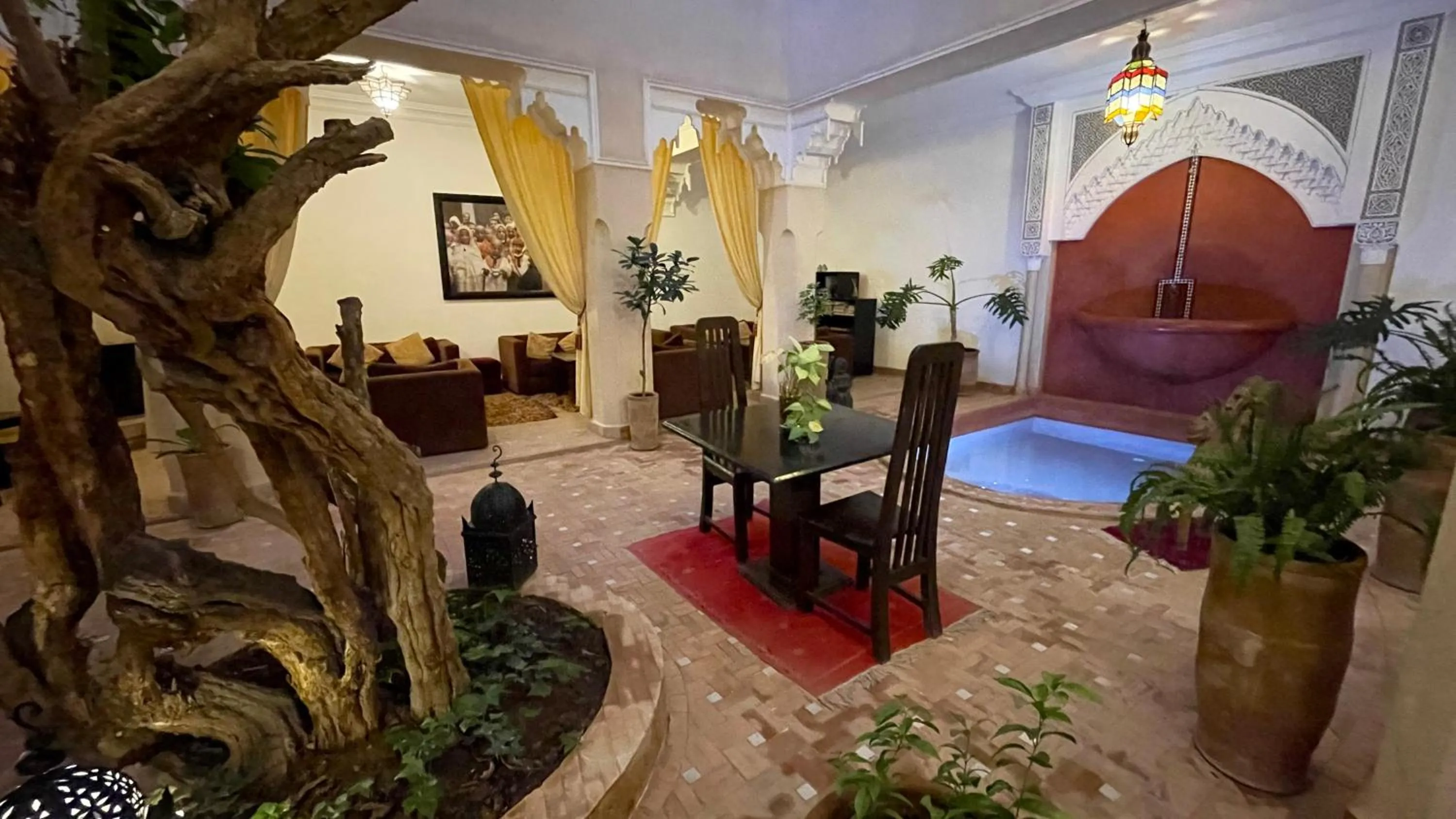 Lounge or bar in Riad Dar Foundouk and Spa