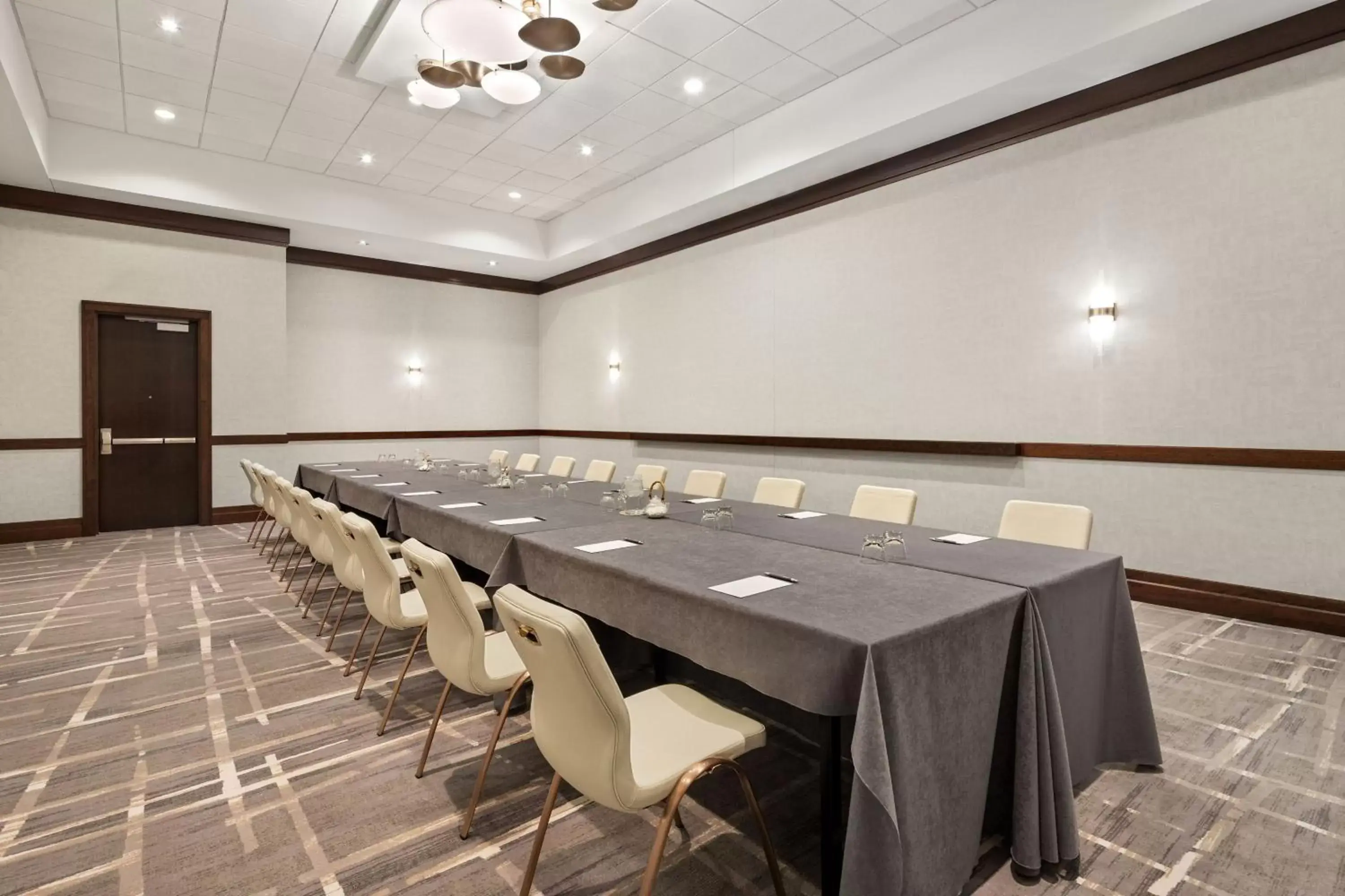 Meeting/conference room in The Westin Edina Galleria