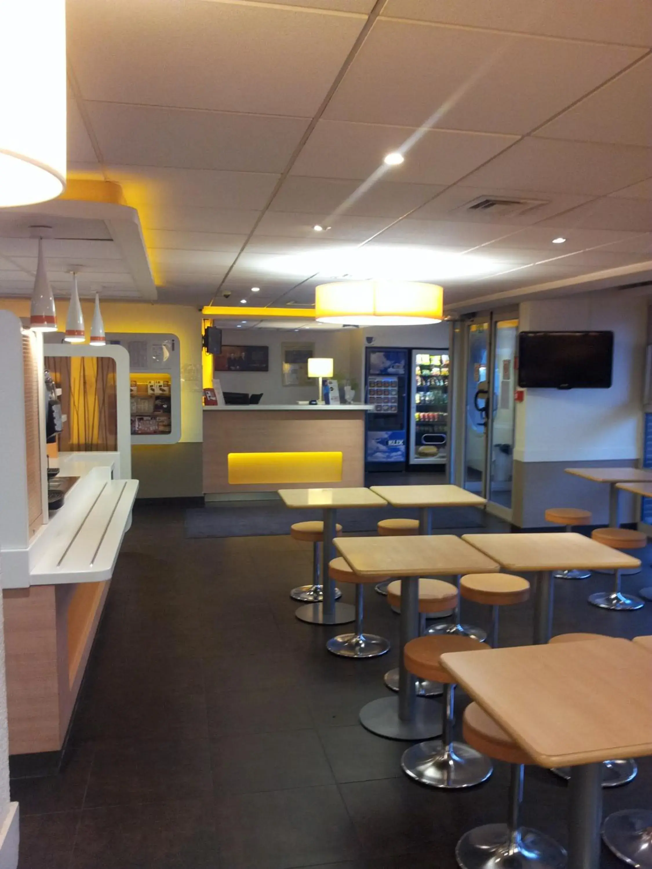 Lobby or reception in ibis Budget Gennevilliers Asnieres Lobby or reception in ibis Budget Gennevilliers Asnieres