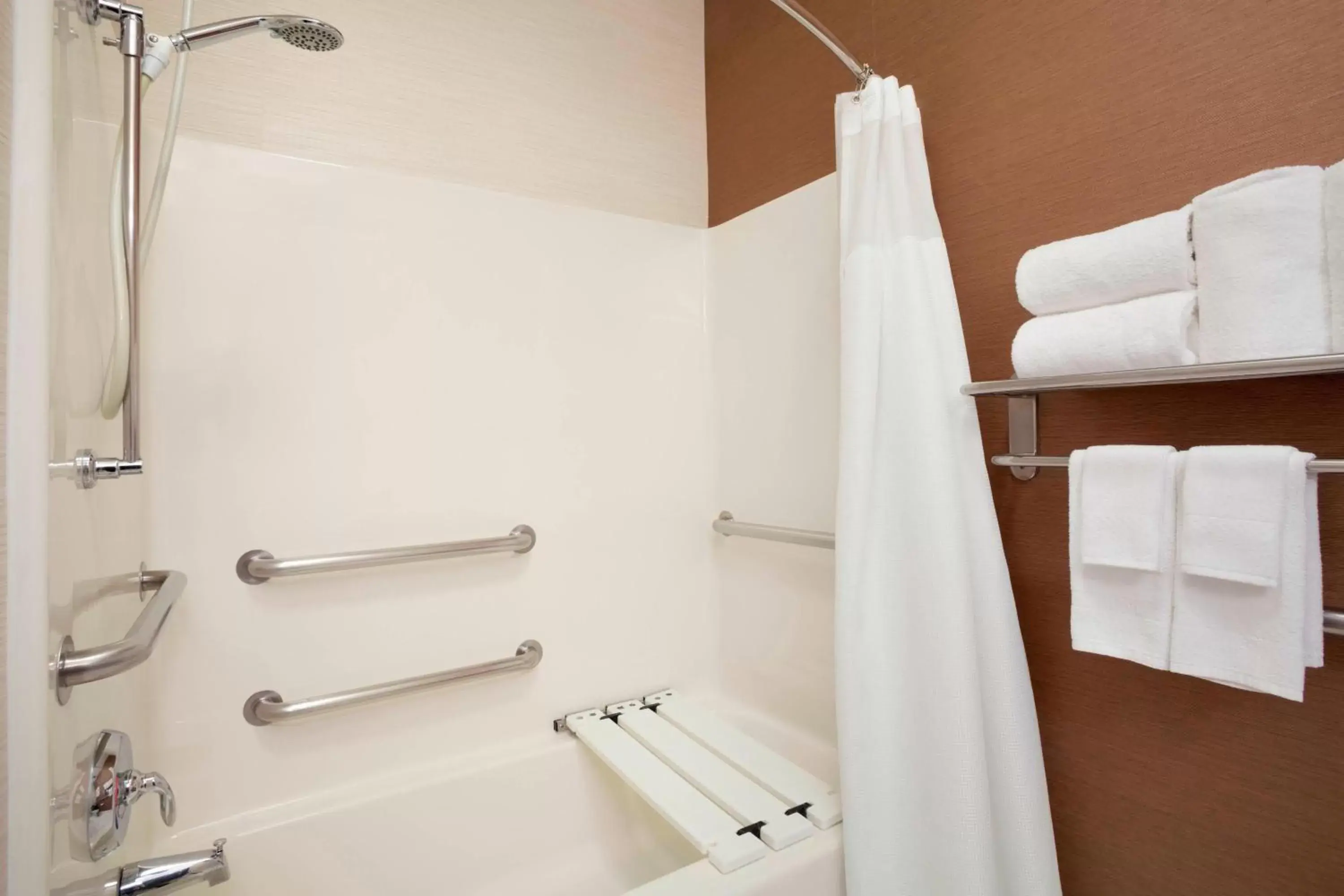 Bathroom in Fairfield Inn & Suites by Marriott Dallas Plano