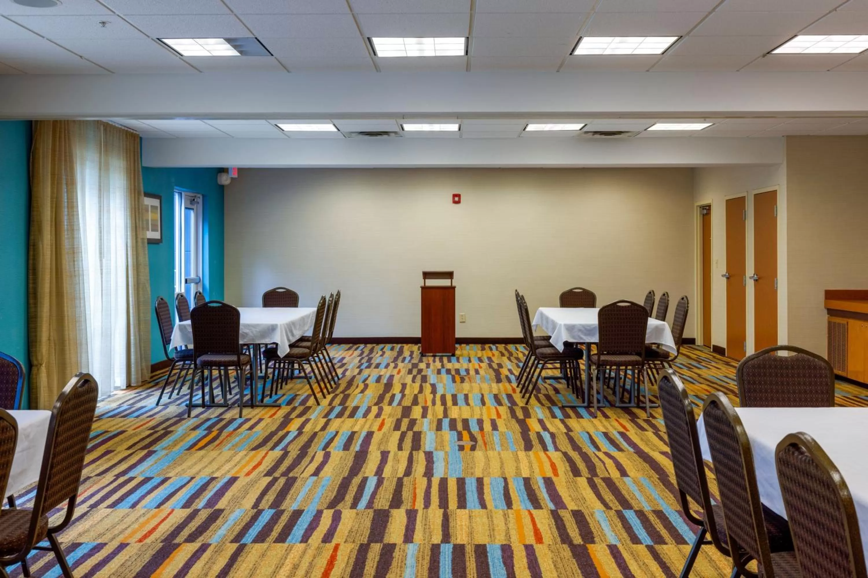 Meeting/conference room in Fairfield Inn & Suites by Marriott Edmond