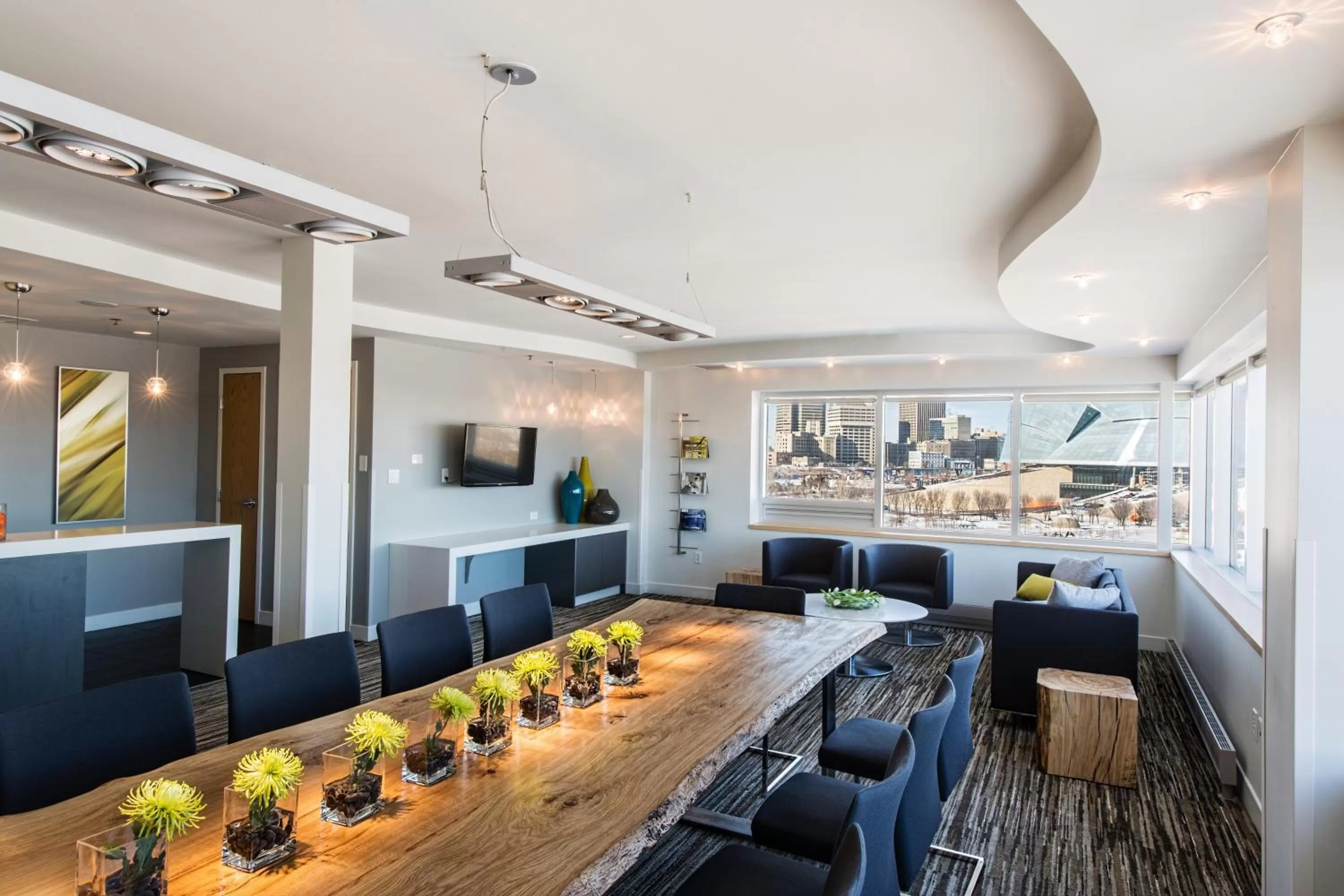 Business facilities in Inn at the Forks