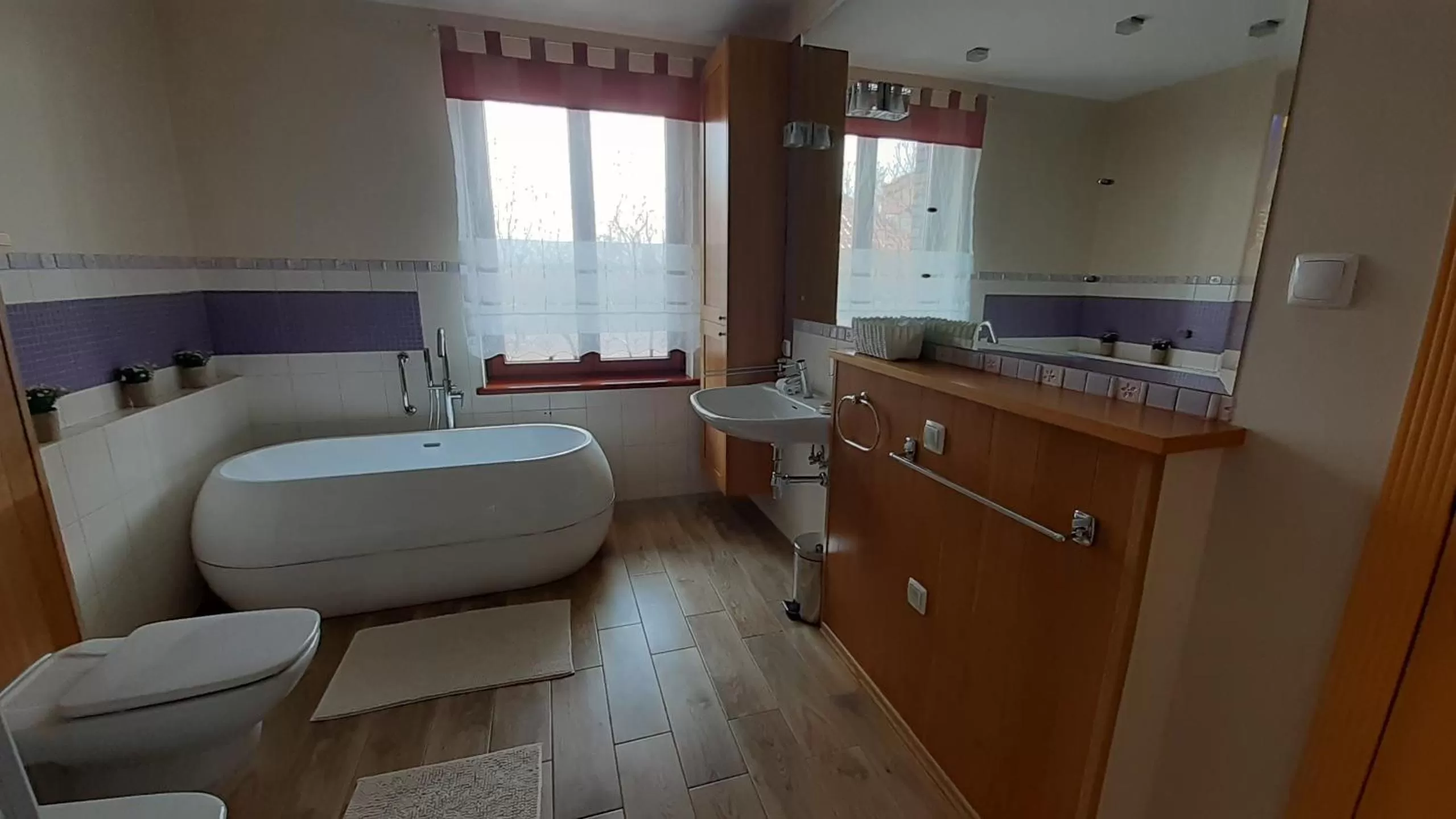 Bathroom, Bed in Port Jeziorak