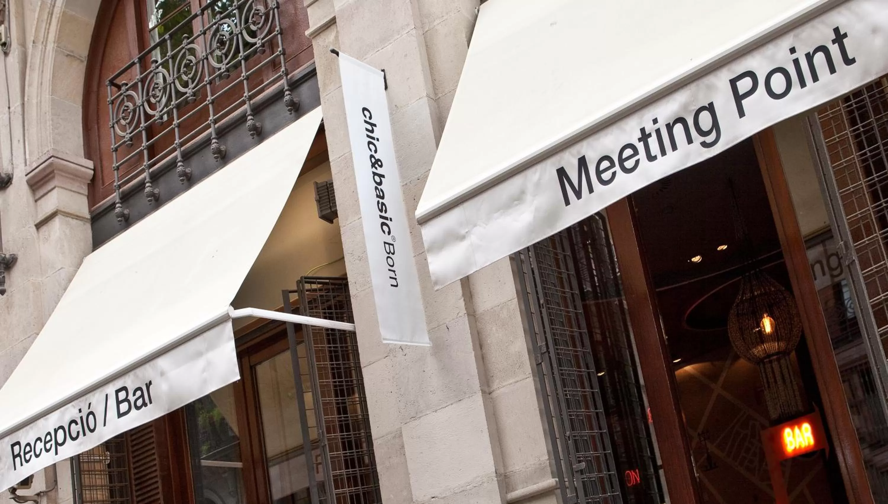 Facade/entrance in Chic & Basic Zoo