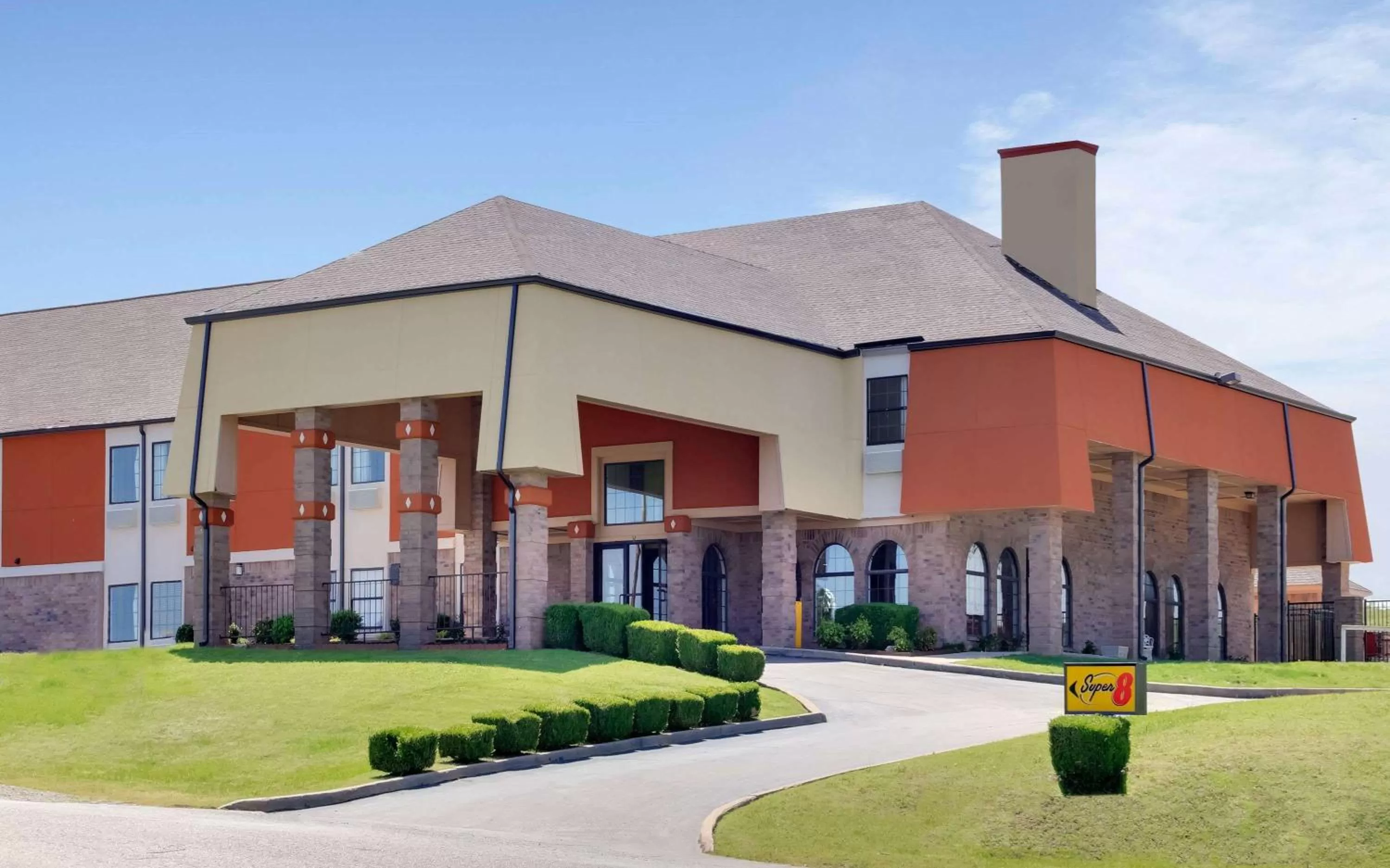 Property building in Super 8 by Wyndham Sapulpa/Tulsa Area
