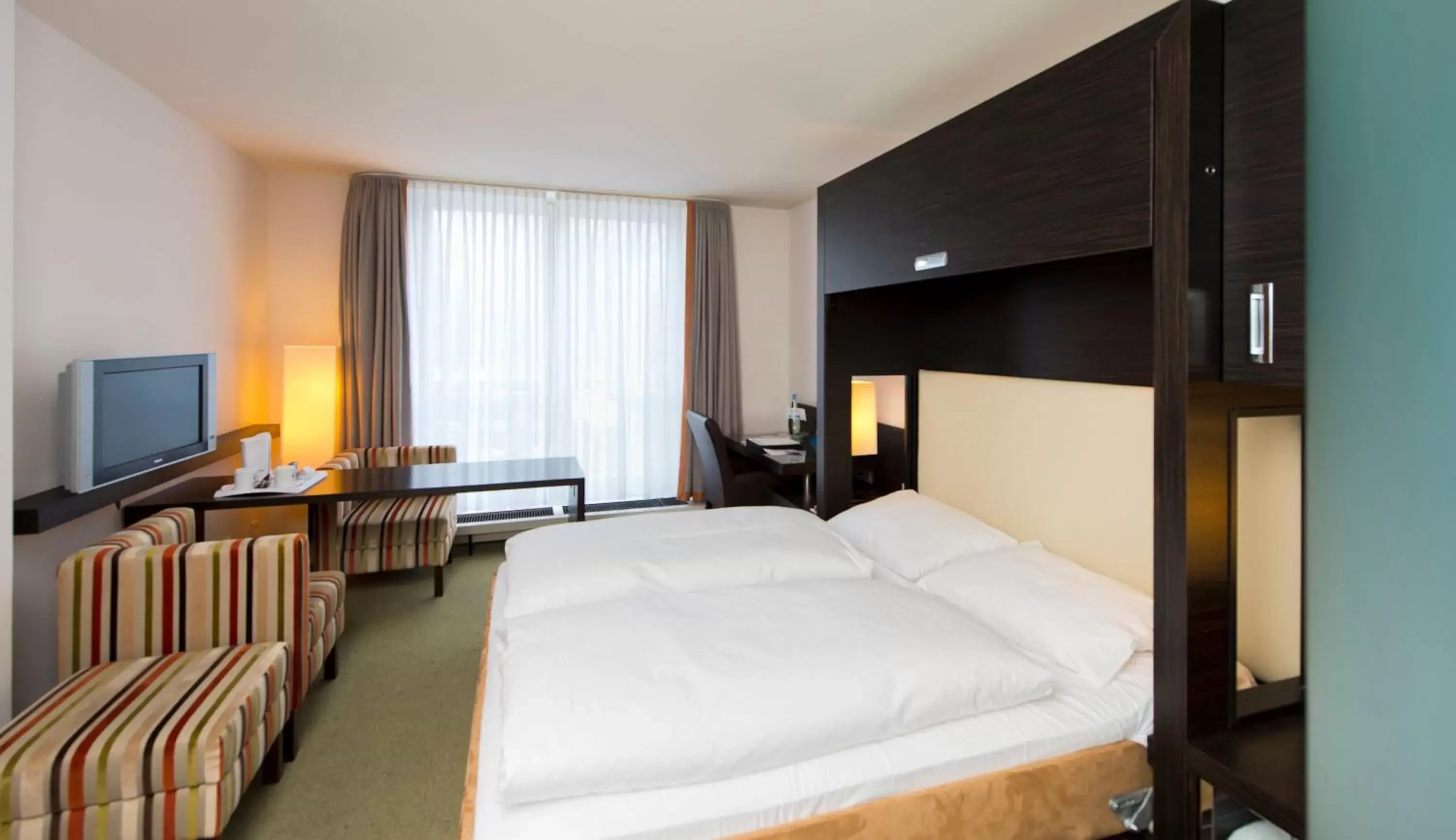Bed in Radisson Blu Park Hotel & Conference Centre Bed in Radisson Blu Park Hotel & Conference Centre