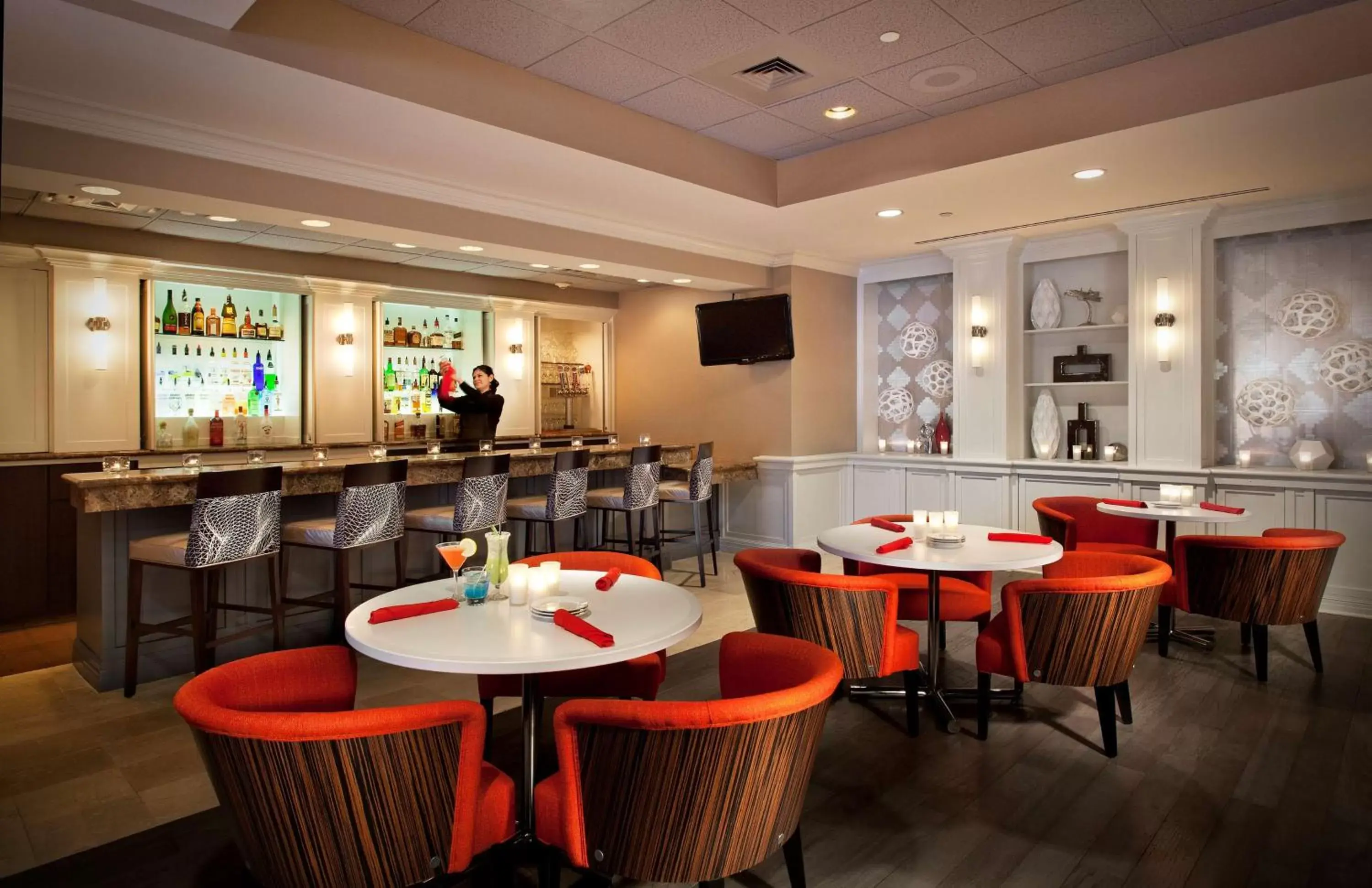 Lounge or bar, Restaurant/Places to Eat in Radisson Hotel Phoenix Airport