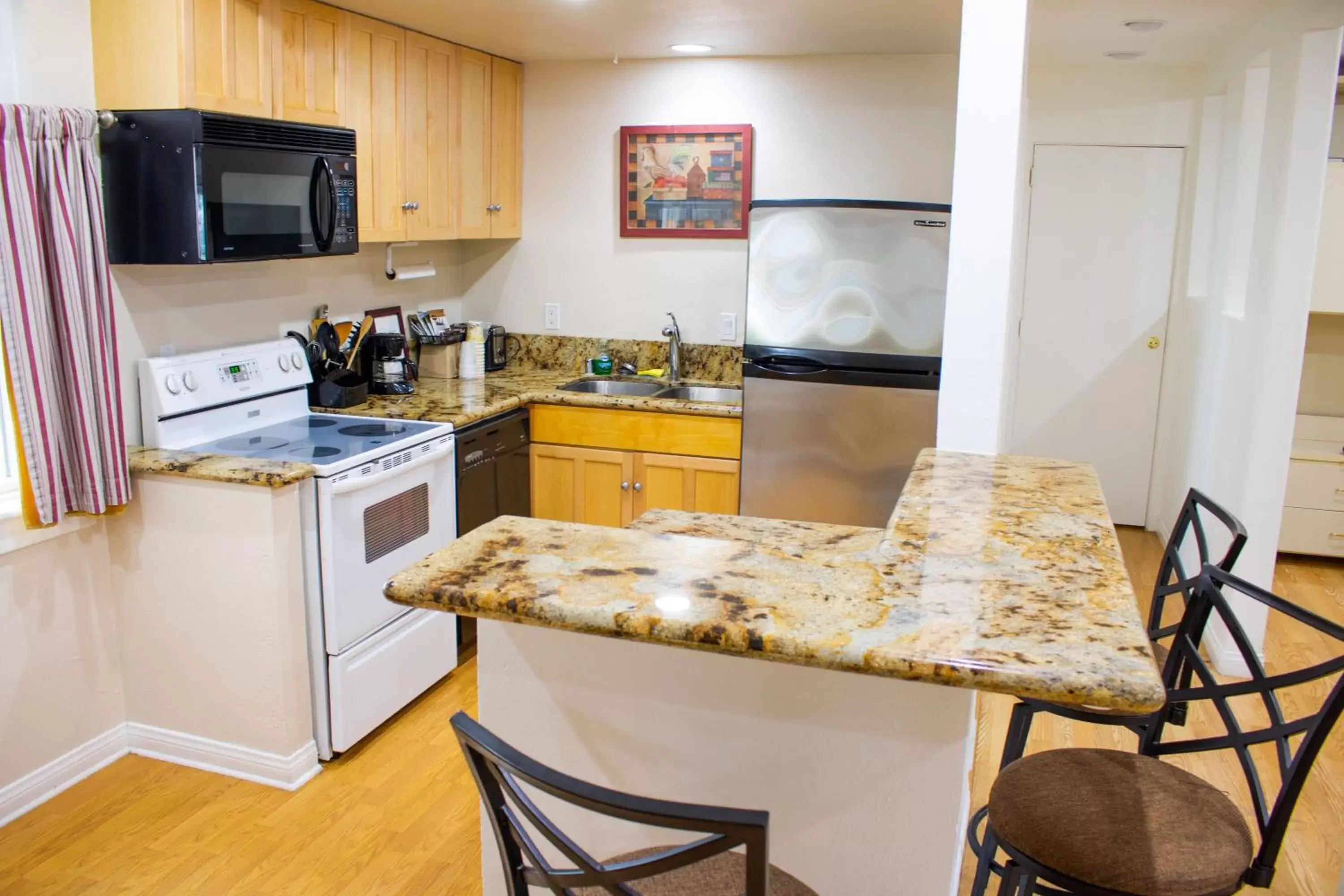 Kitchen or kitchenette, Kitchen/Kitchenette in King Frederik Inn