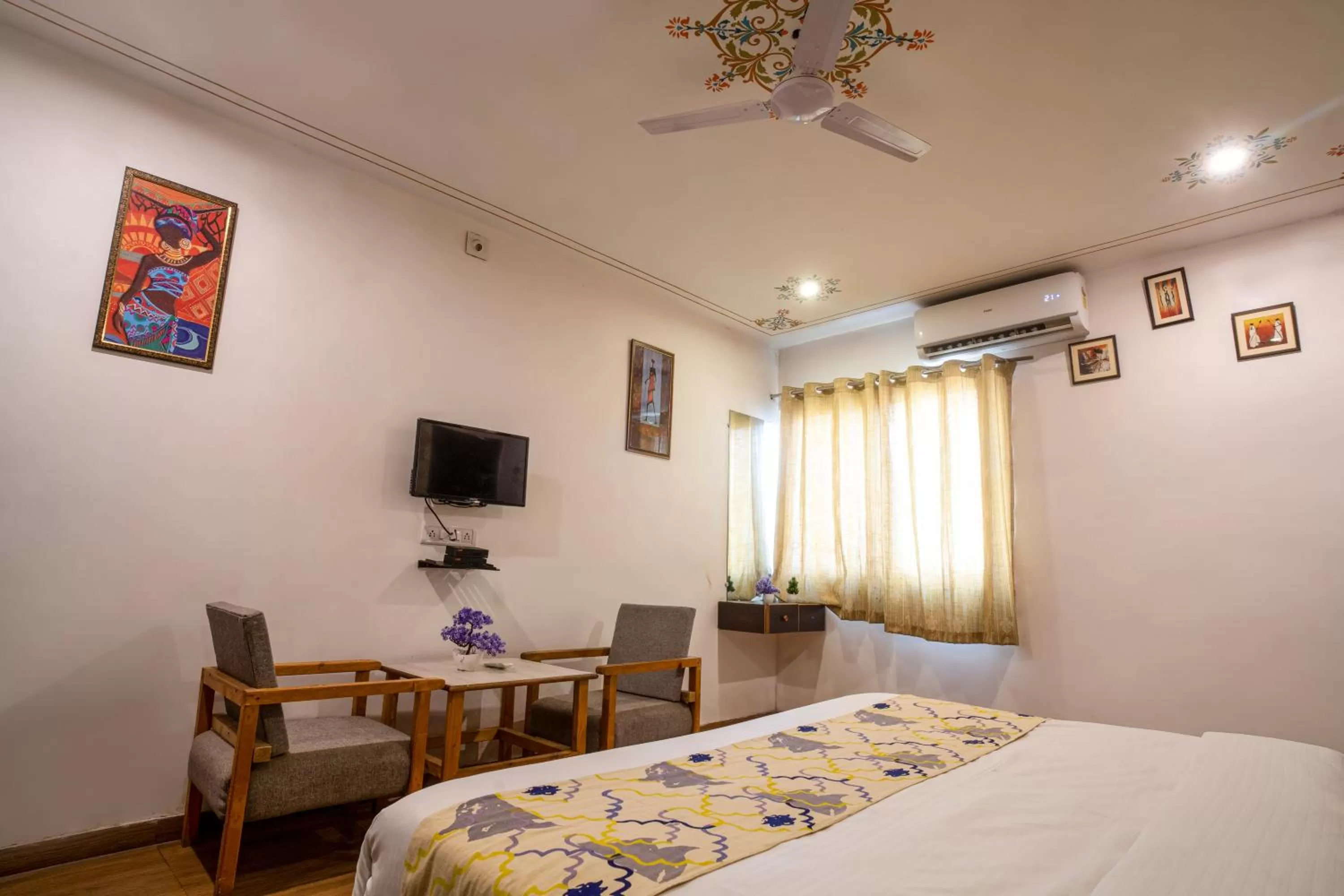 Photo of the whole room, Bed in Tripli Hotels Arunoday Palace