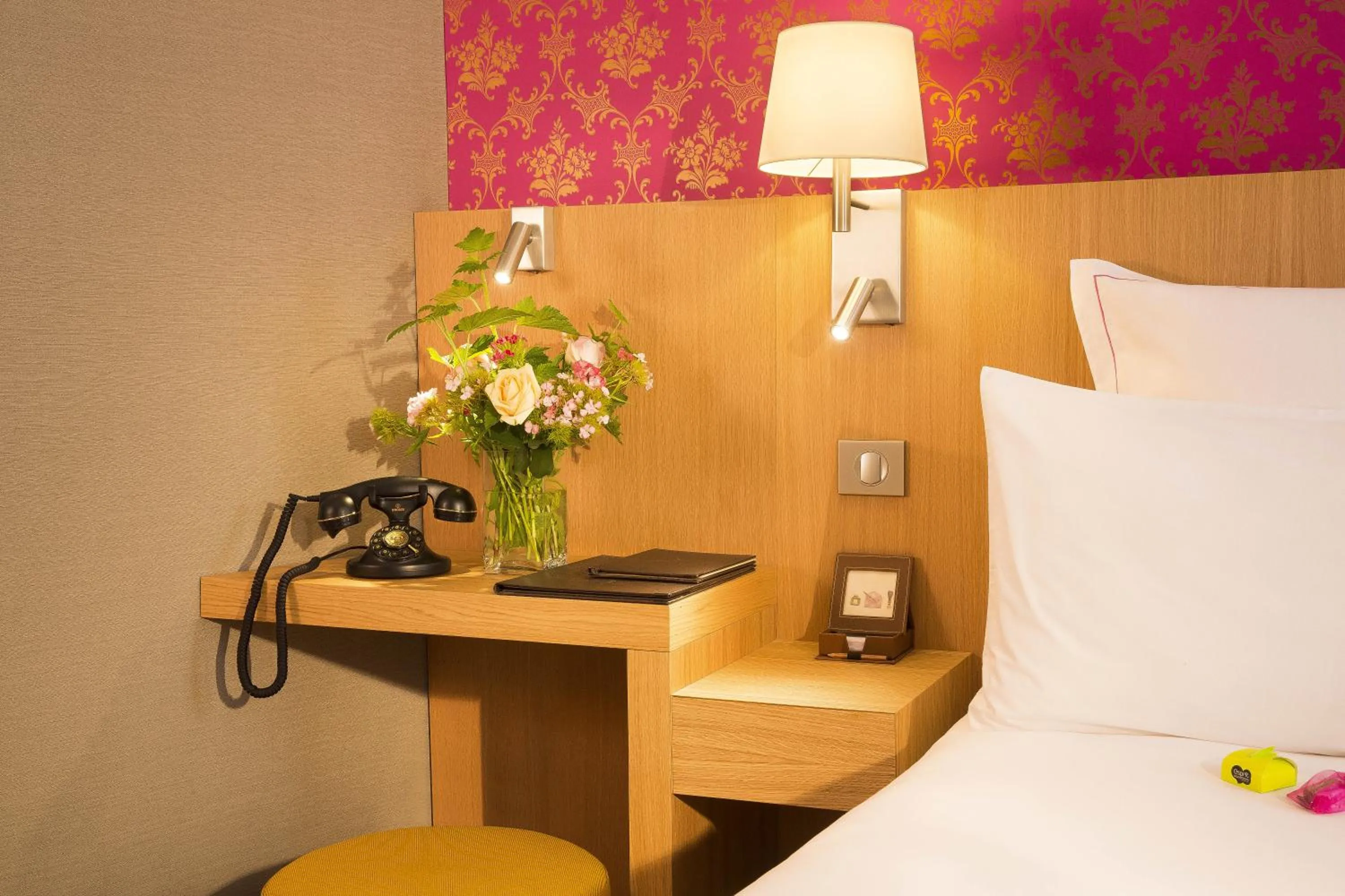 Decorative detail, Bed in Hôtel Cordelia Opéra-Madeleine