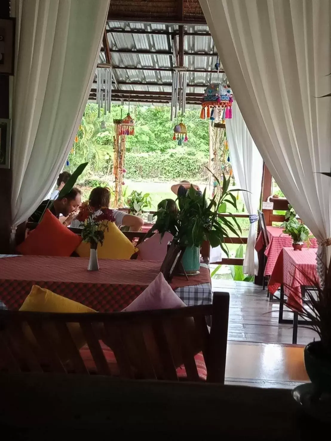 Restaurant/Places to Eat in Pura Vida Pai Resort