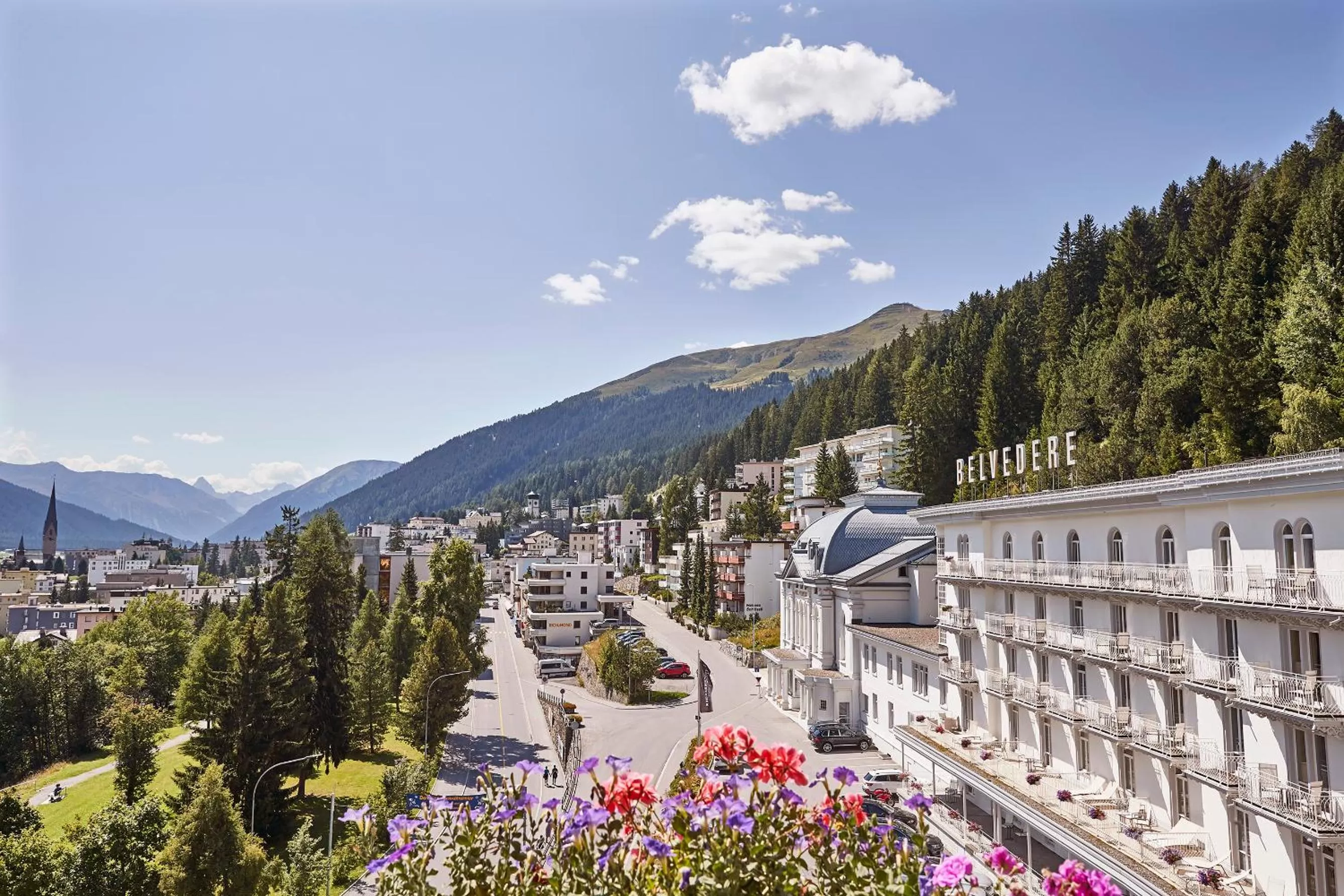 Mountain view in Steigenberger Icon Grandhotel Belvédère