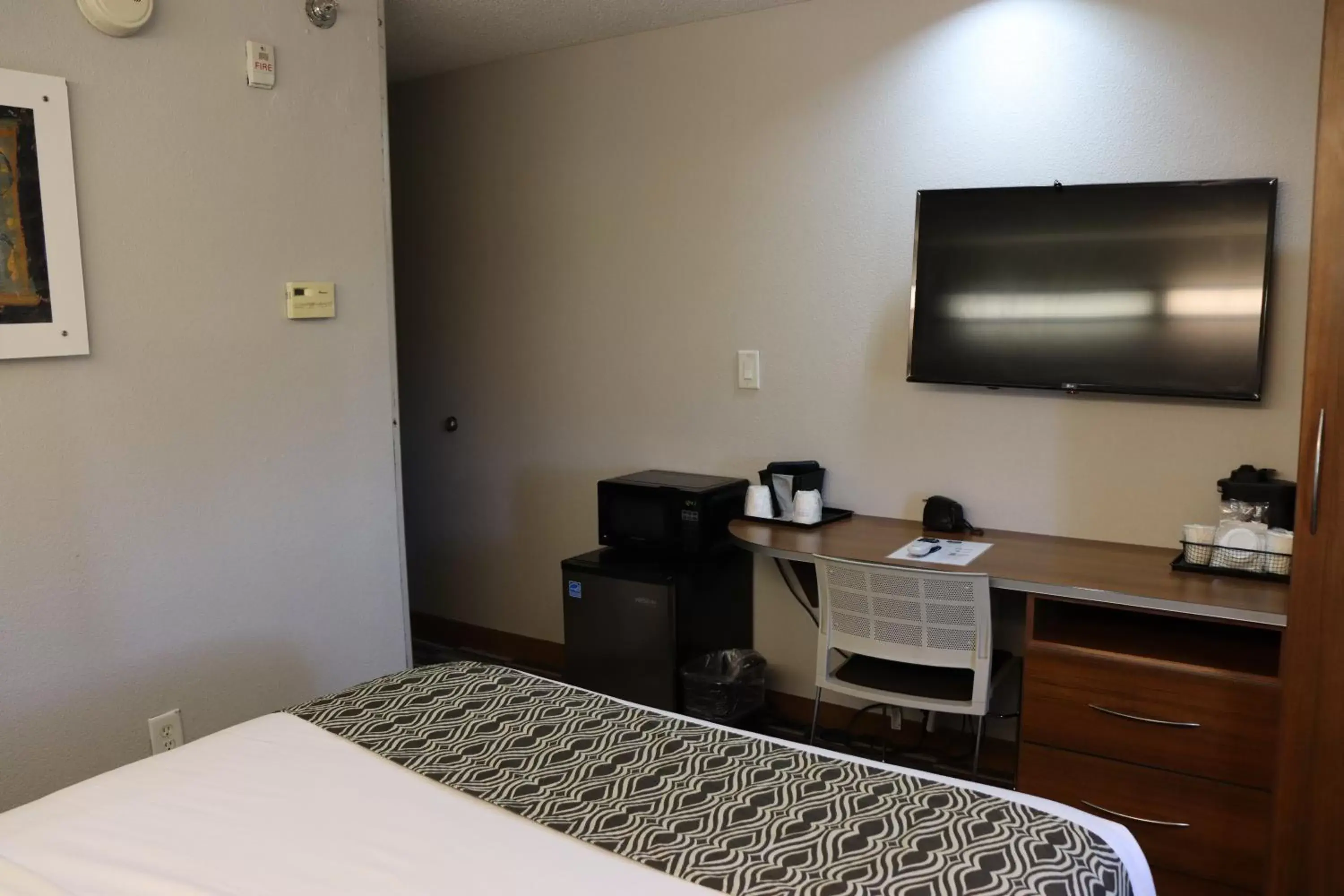 TV/Entertainment Center in Microtel Inn & Suites by Wyndham Columbus Near Fort Moore