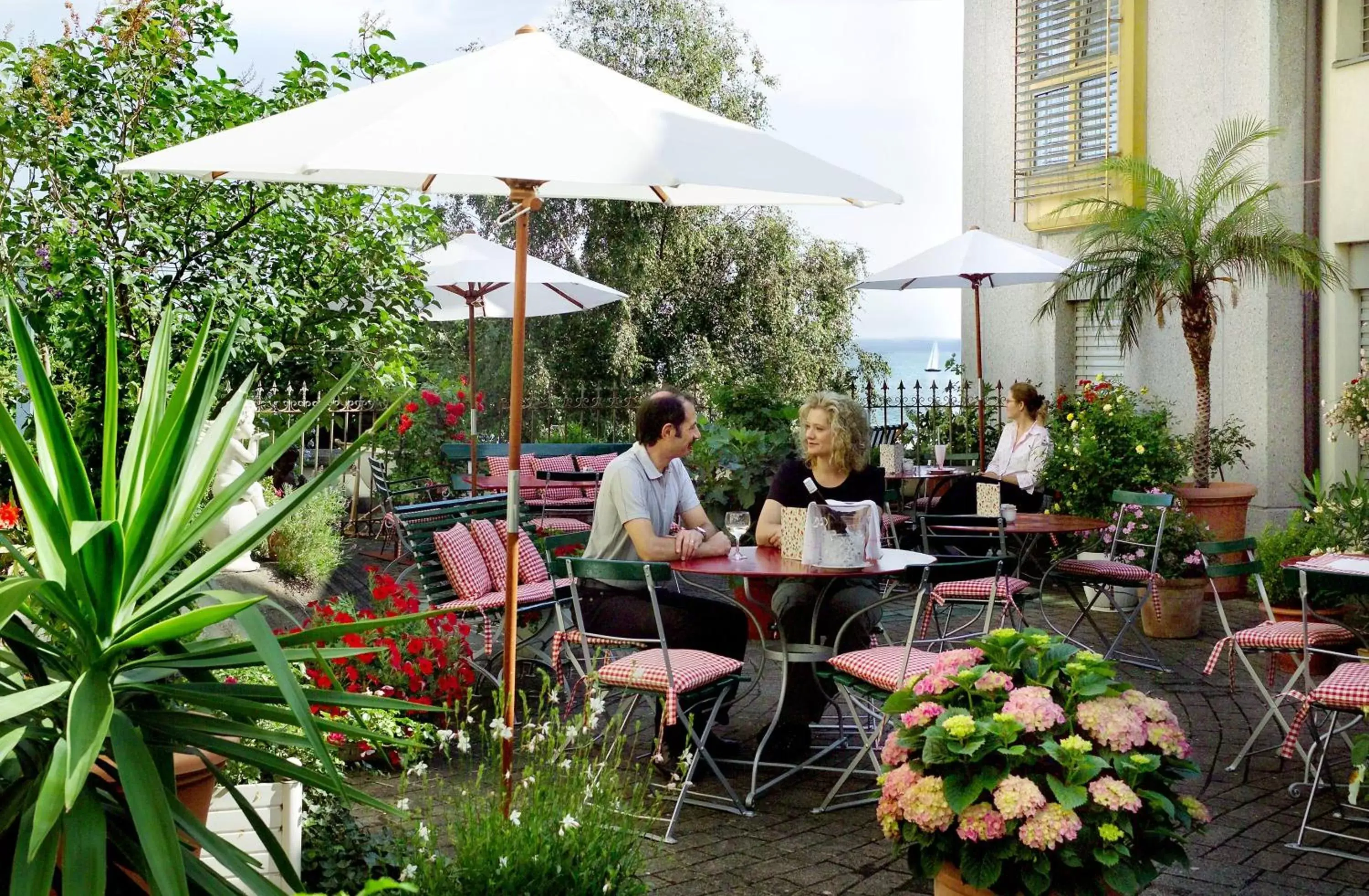 Day, Restaurant/Places to Eat in Hotel Mozart