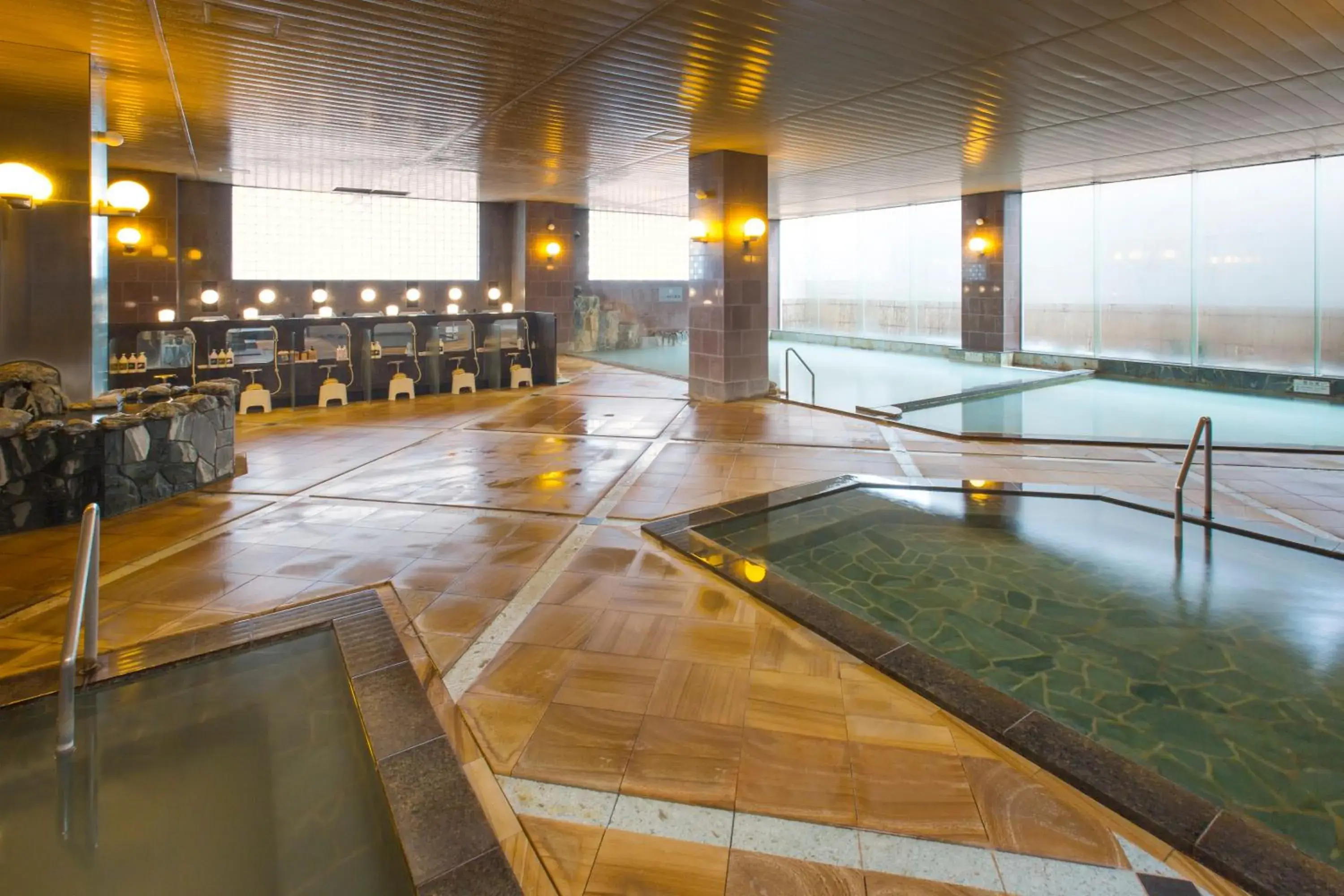 Hot Spring Bath, Swimming Pool in Hotel Yumoto Noboribetsu