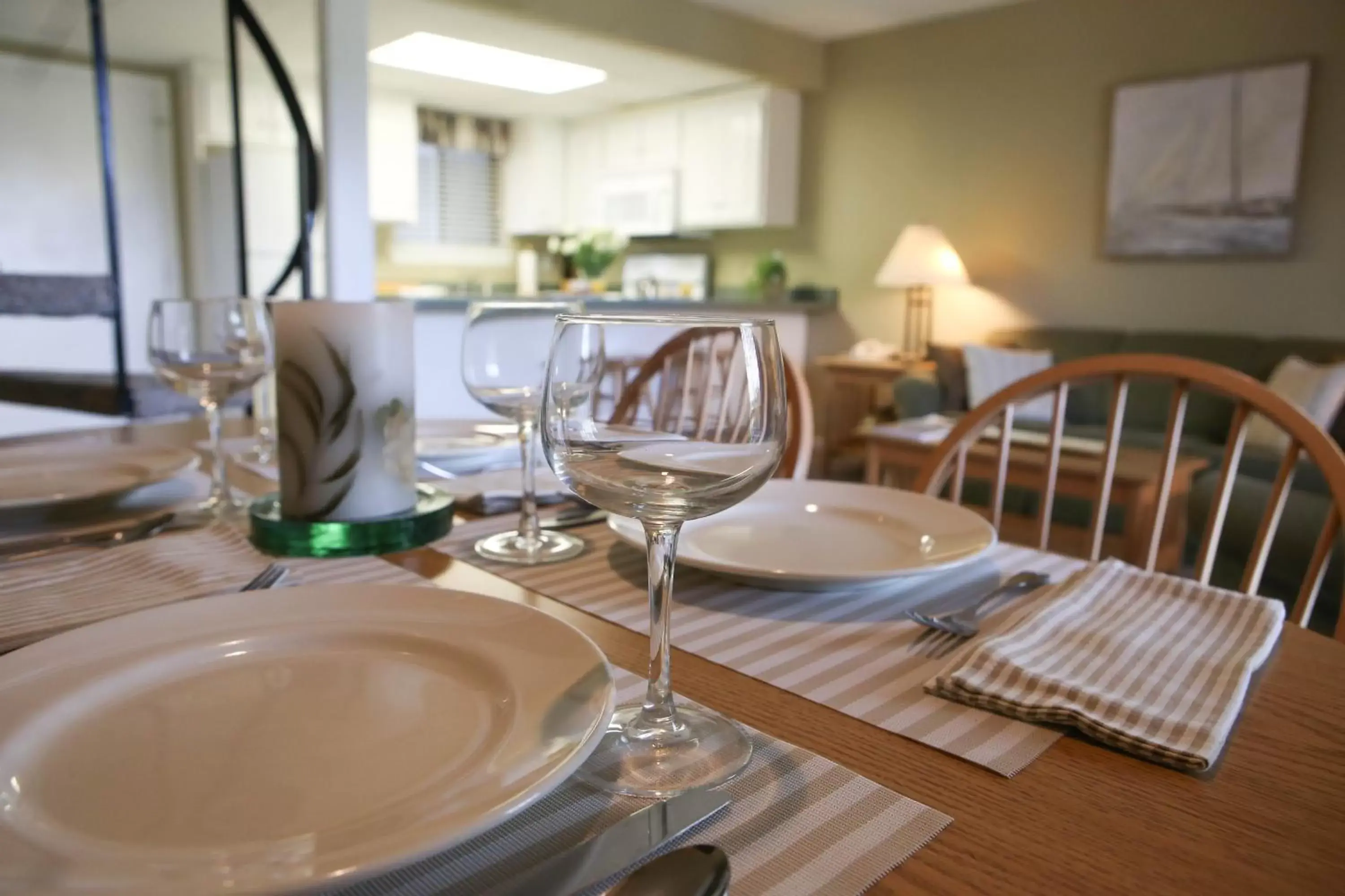 Kitchen or kitchenette, Restaurant/Places to Eat in Silver Birches Resort