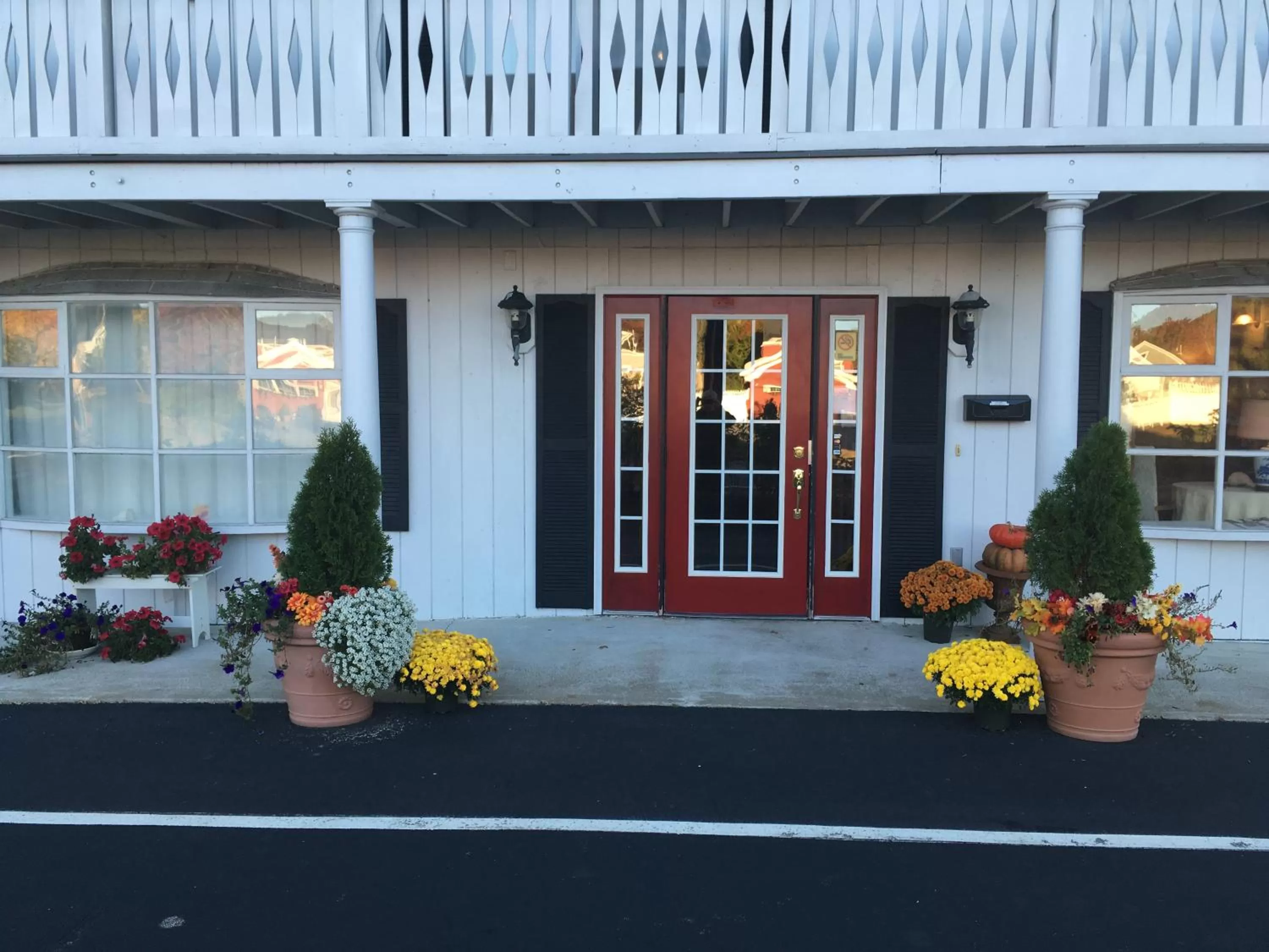 Facade/entrance in The Beach Rose Inn
