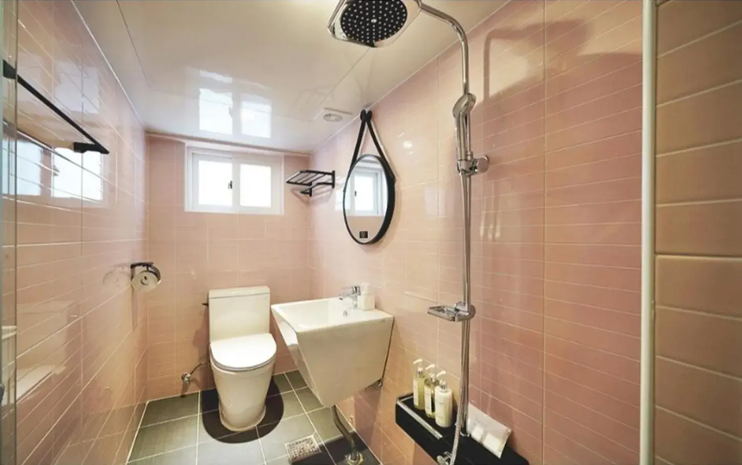 Property building, Bathroom in Busan Seomyeon Business Hotel J7                                                                