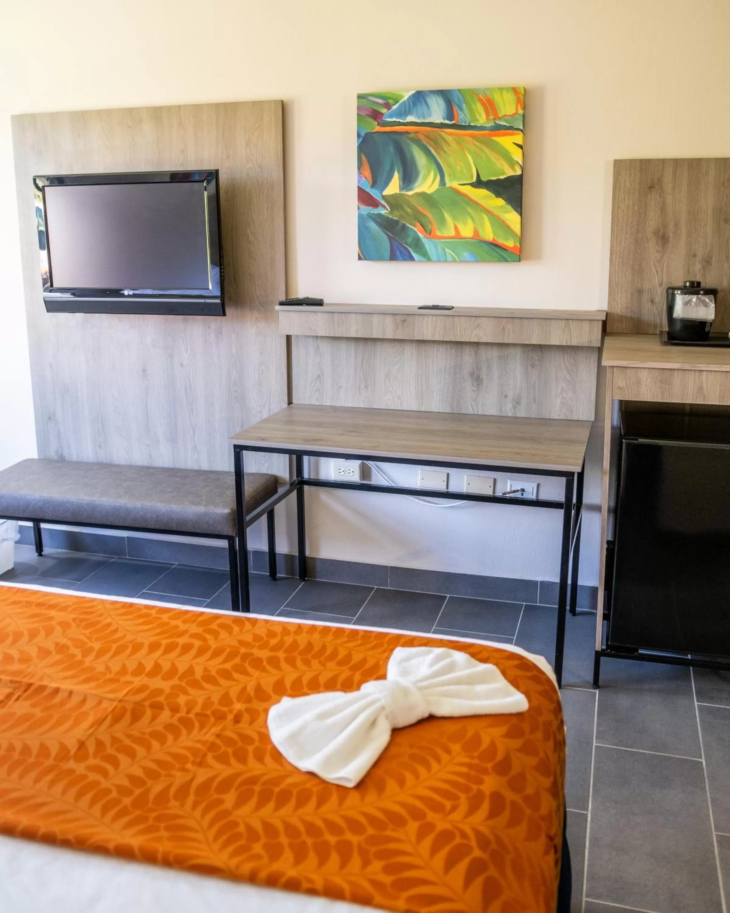 TV and multimedia, Bed in Parador El Faro