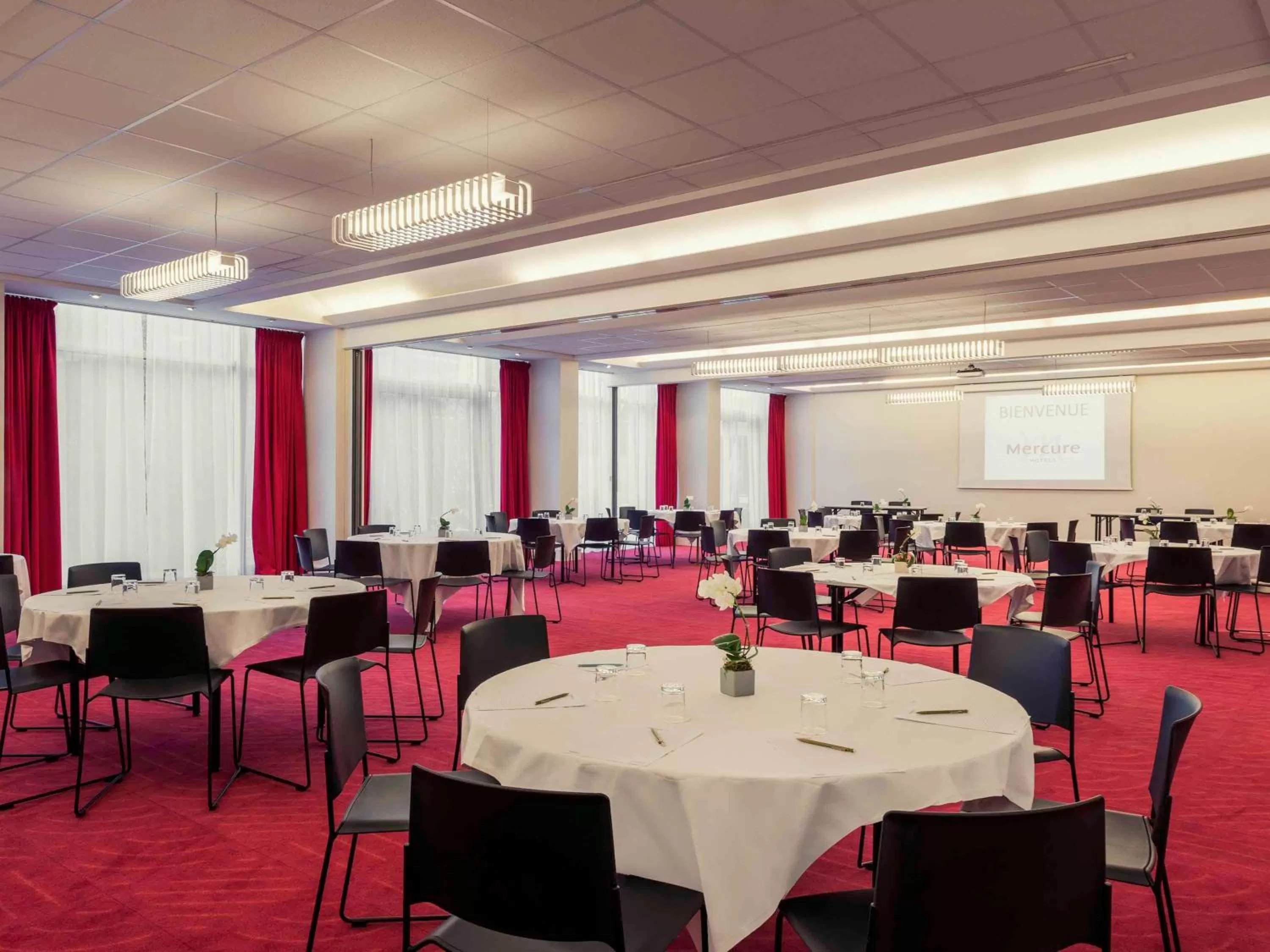 On site in Mercure Paris Boulogne