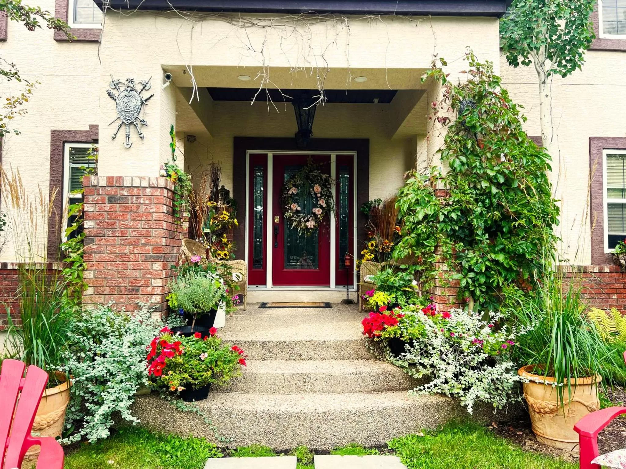 Property building in Wolf Creek Bed and Breakfast