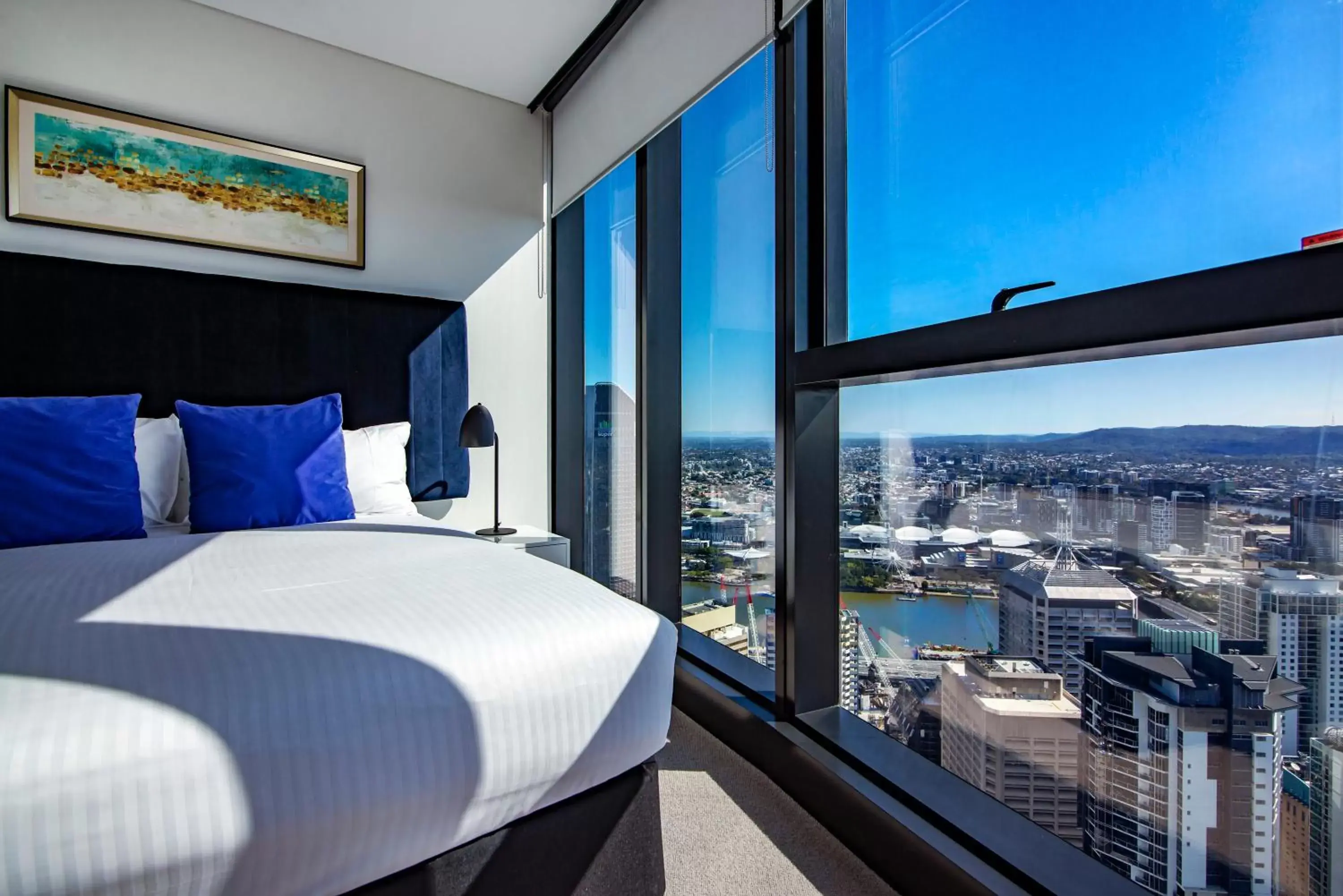 Bedroom in Brisbane Skytower by CLLIX