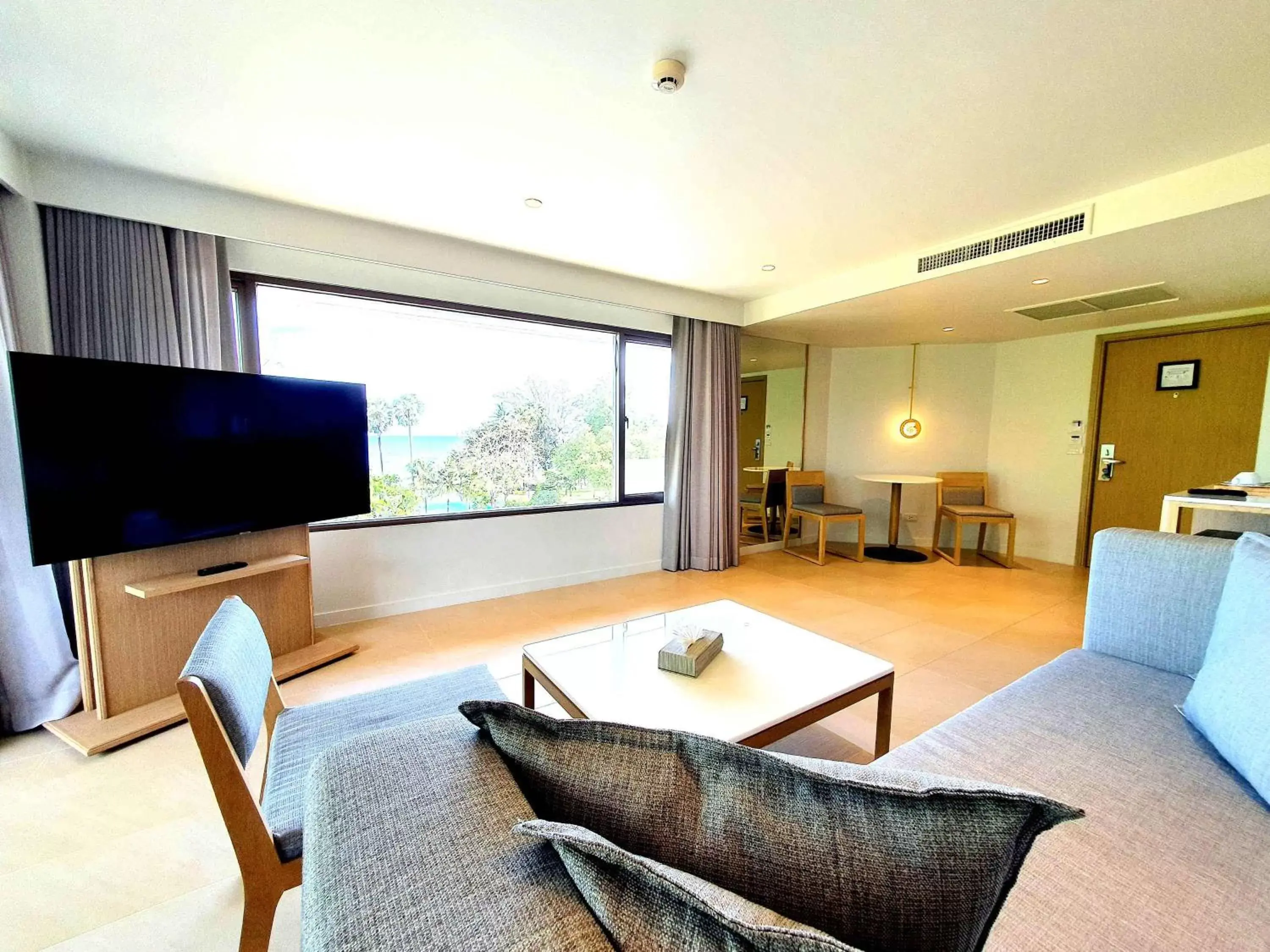 Bedroom, Seating Area in Novotel Rayong Rim Pae Resort