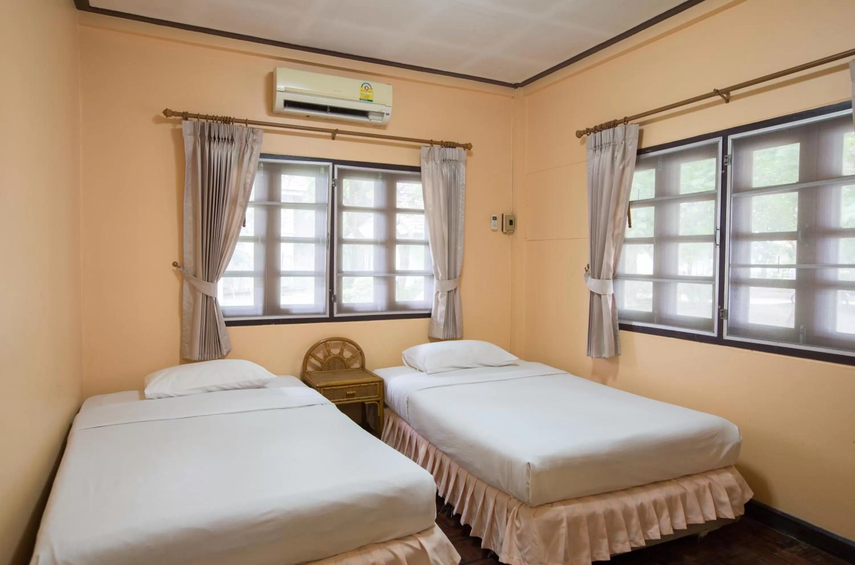 4 Bedroom Beach House in Eurasia Cha-Am Lagoon