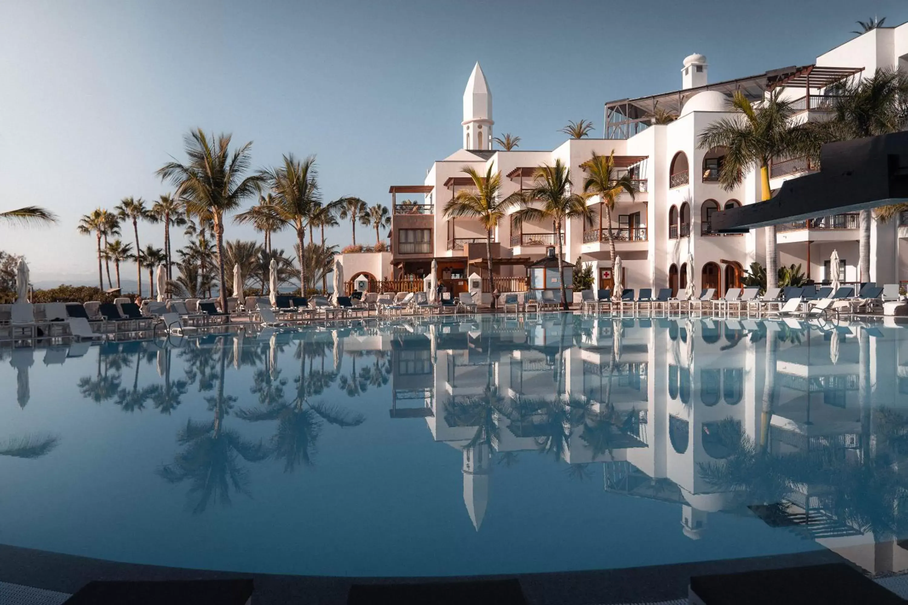 Property building, Swimming Pool in Princesa Yaiza Suite Hotel Resort