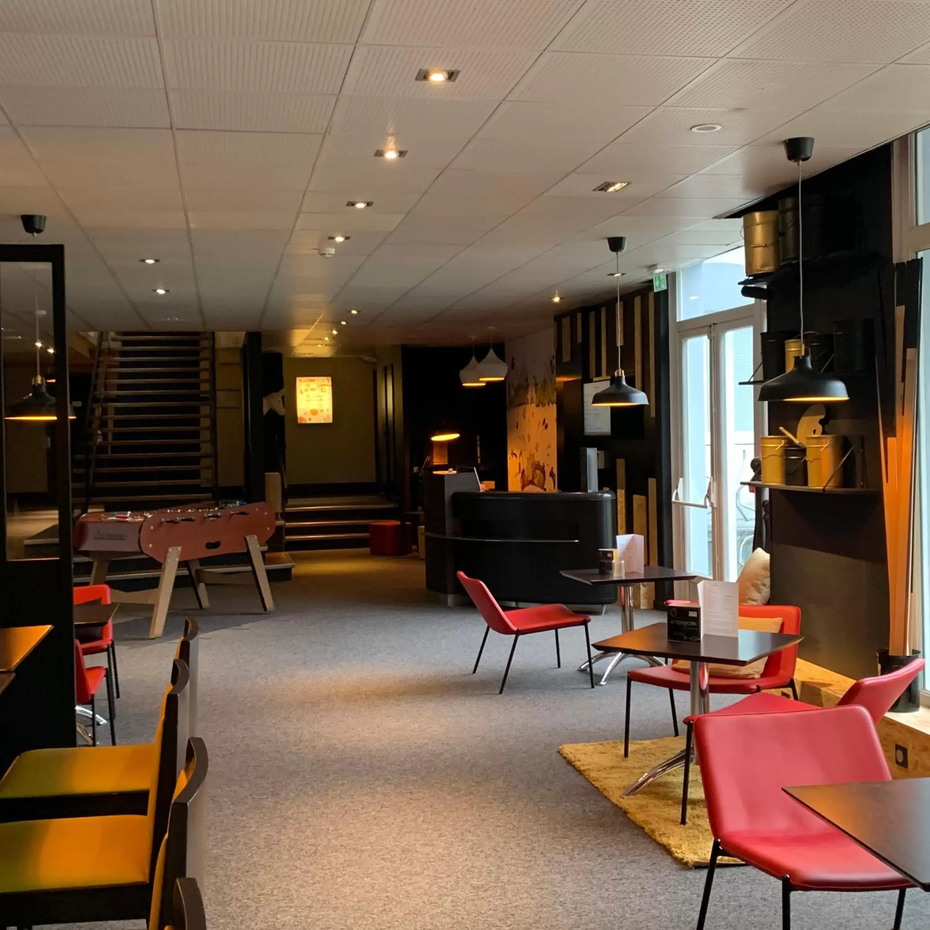 Property building, Lobby/Reception in Novotel Mulhouse Bâle Fribourg