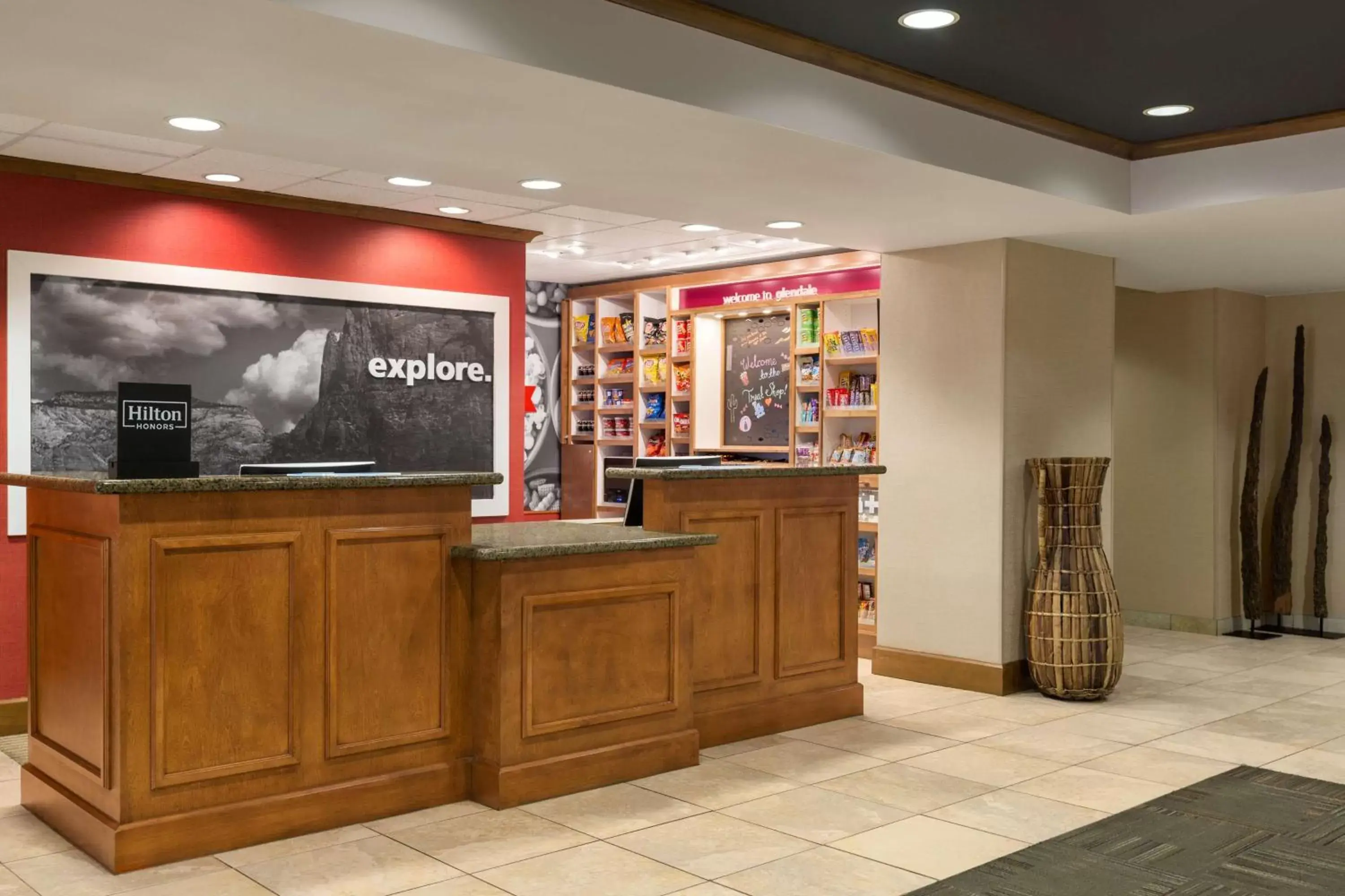 Lobby or reception in Hampton Inn & Suites Phoenix Glendale-Westgate Lobby or reception in Hampton Inn & Suites Phoenix Glendale-Westgate