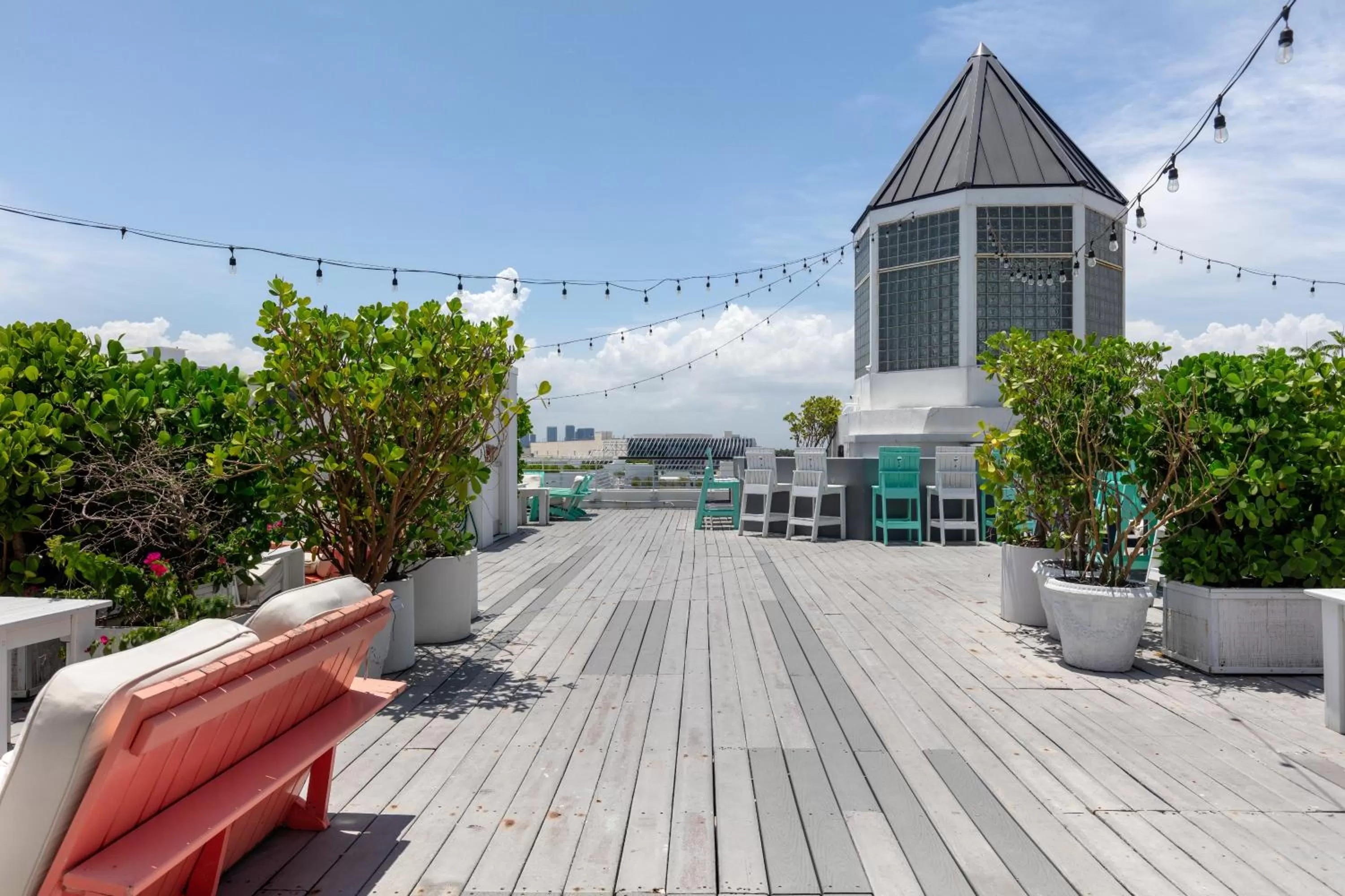 Balcony/Terrace in Townhouse by Luxurban