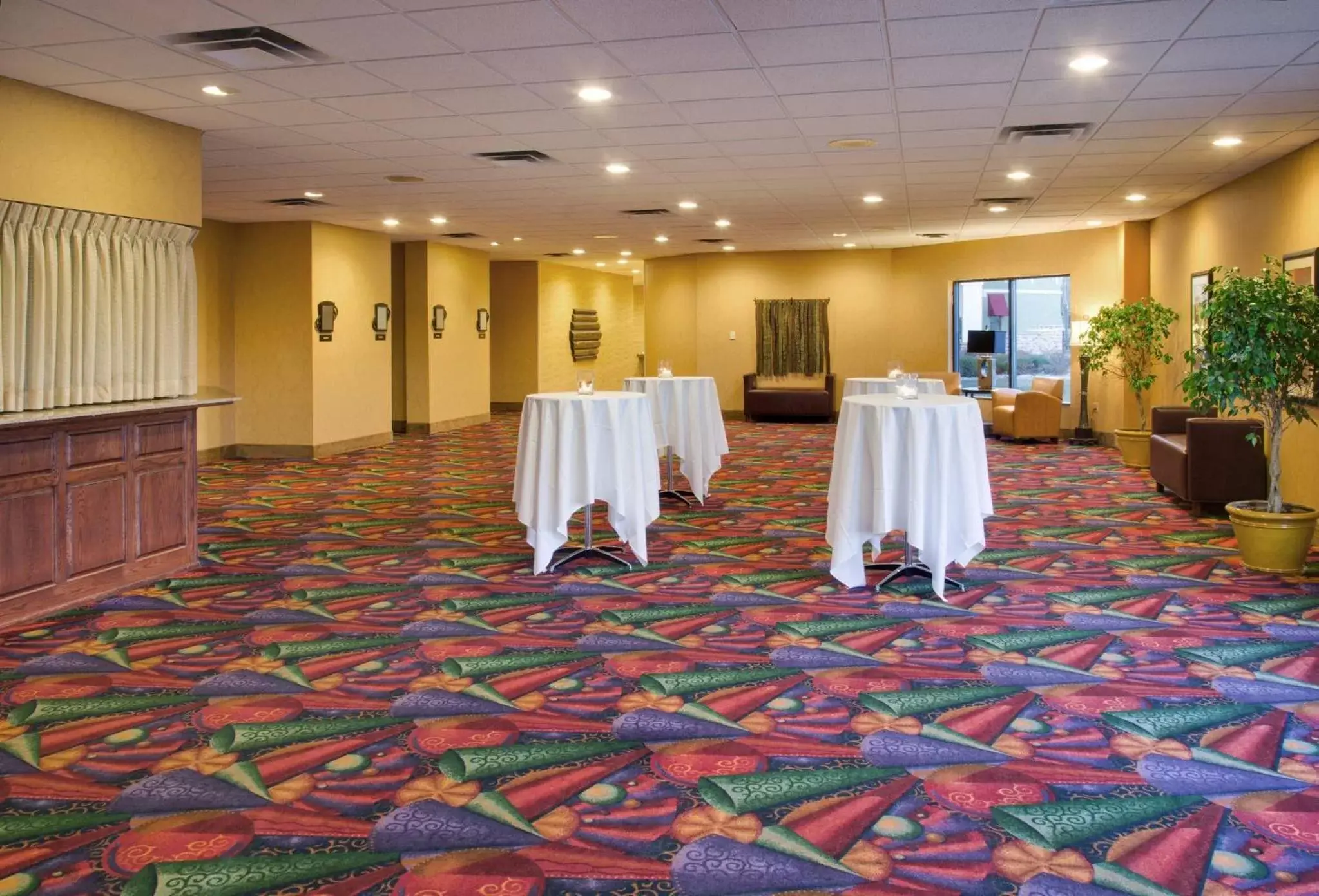 Meeting/conference room, Banquet Facilities in Holiday Inn Austin Conference Center, an IHG Hotel