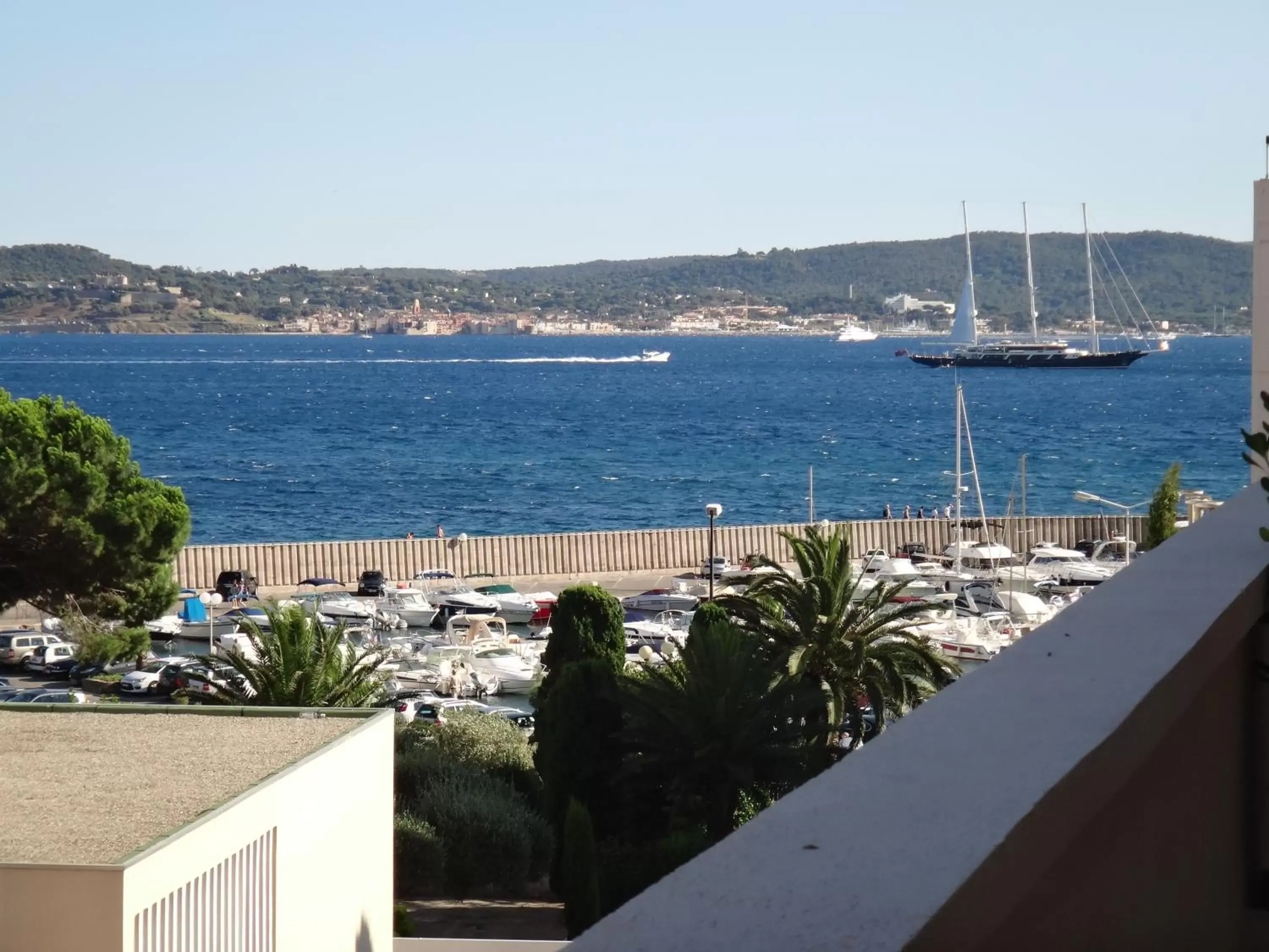 View (from property/room), Sea View in Hotel Royal Bon Repos