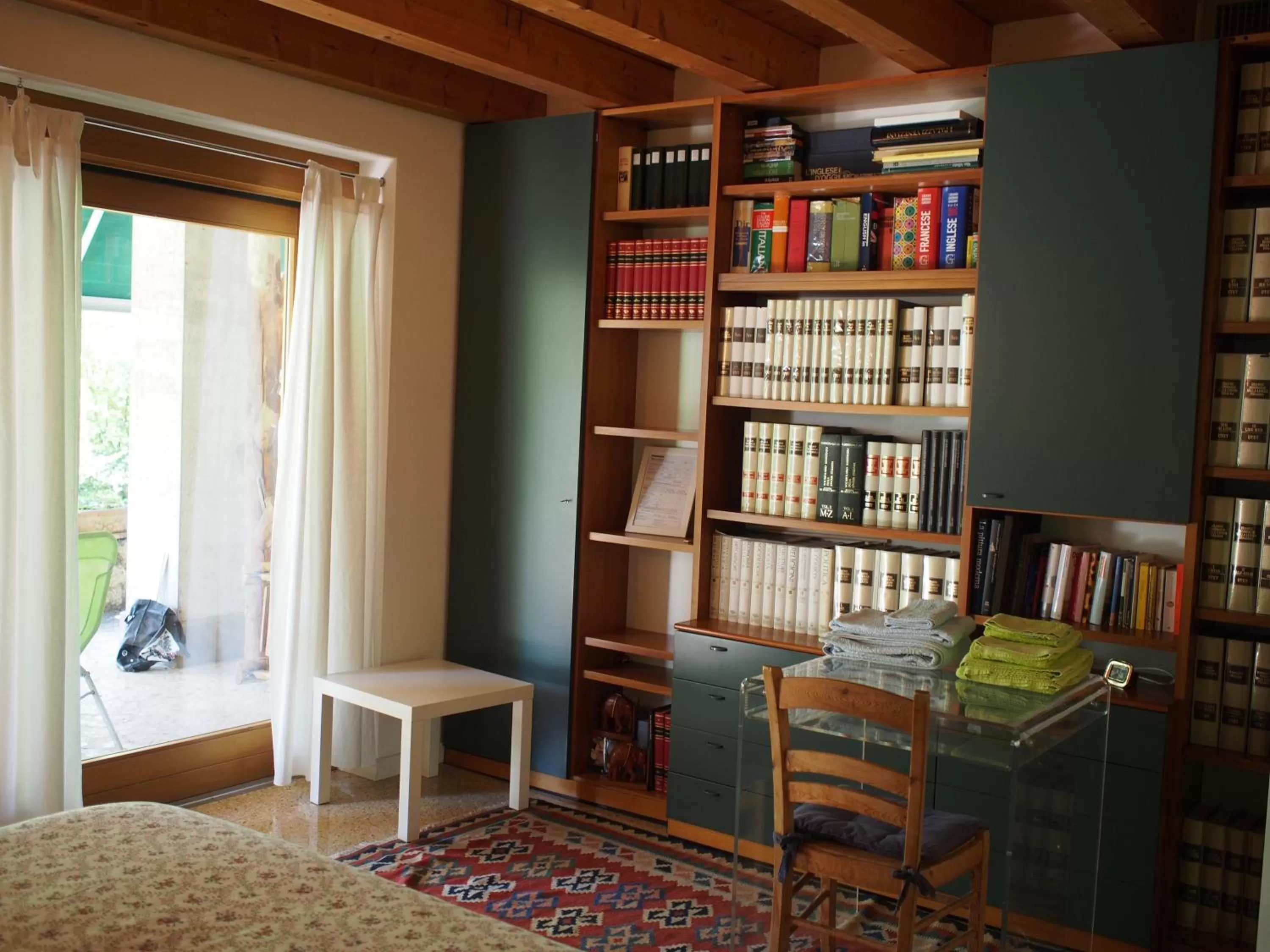 Photo of the whole room in Il giuggiolo