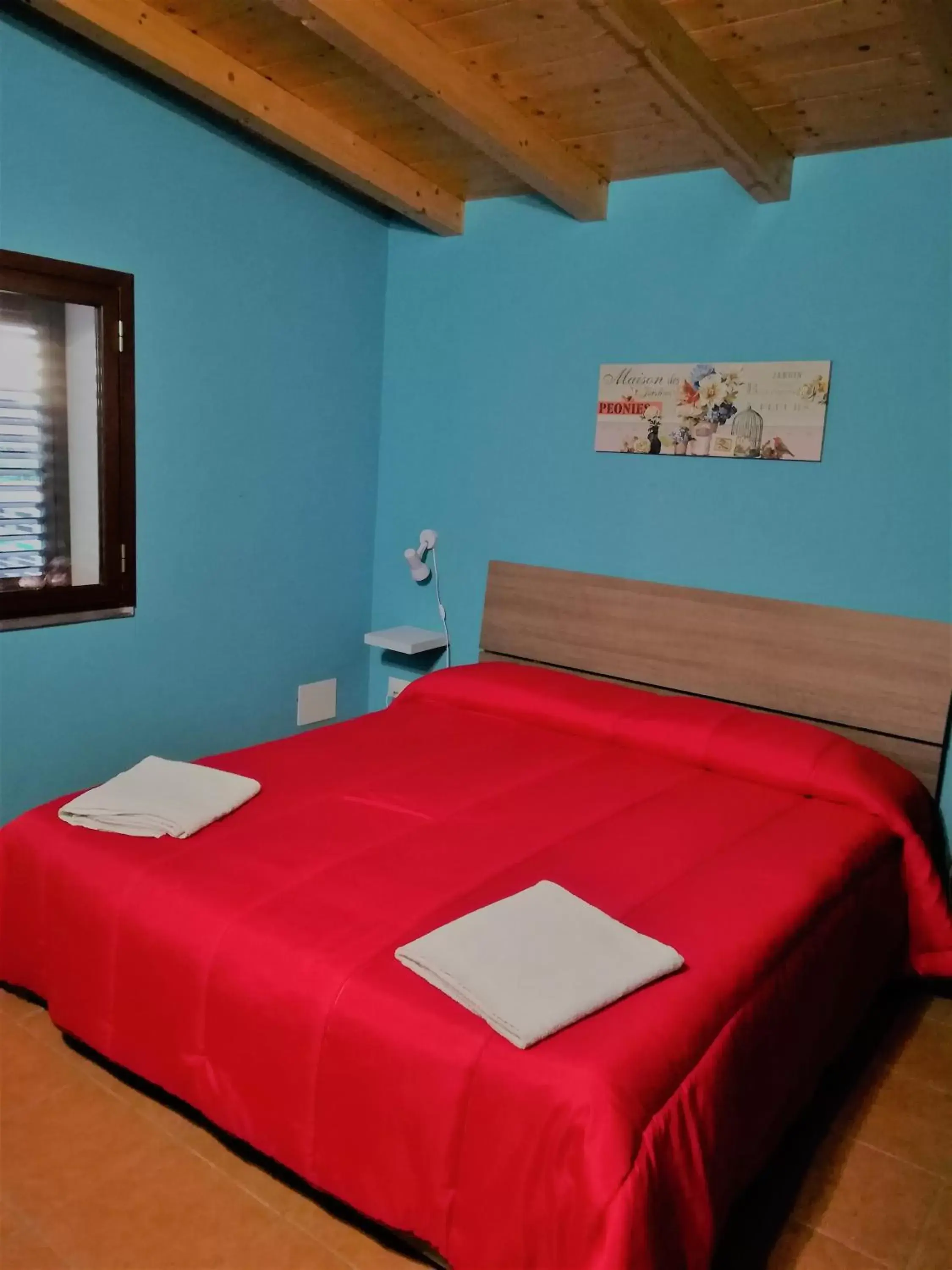 Bedroom, Bed in Bed and fly Aeroporto Catania airport shuttle h24 extra euro 5 reception h24