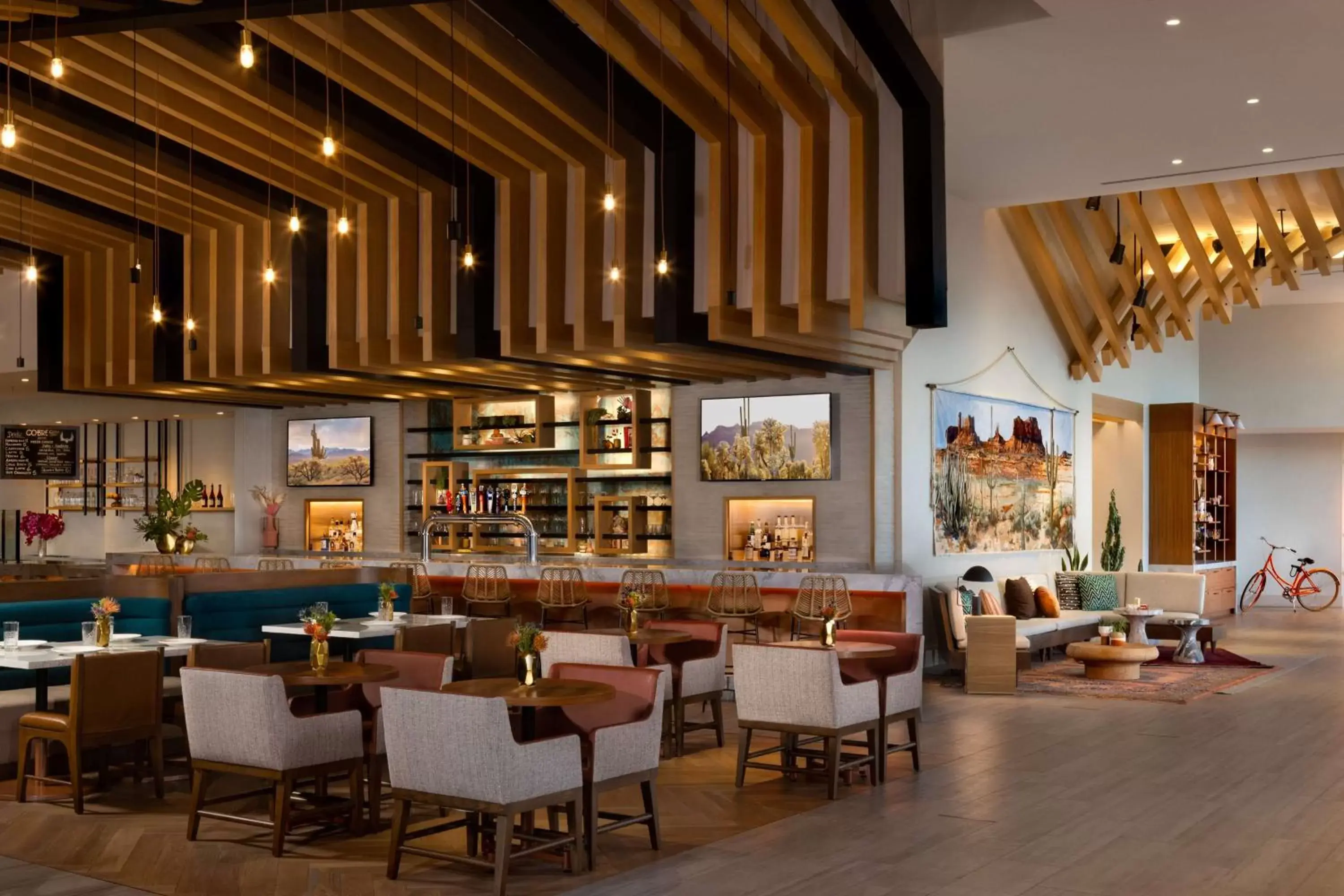 Lounge or bar, Restaurant/Places to Eat in Canopy By Hilton Scottsdale Old Town