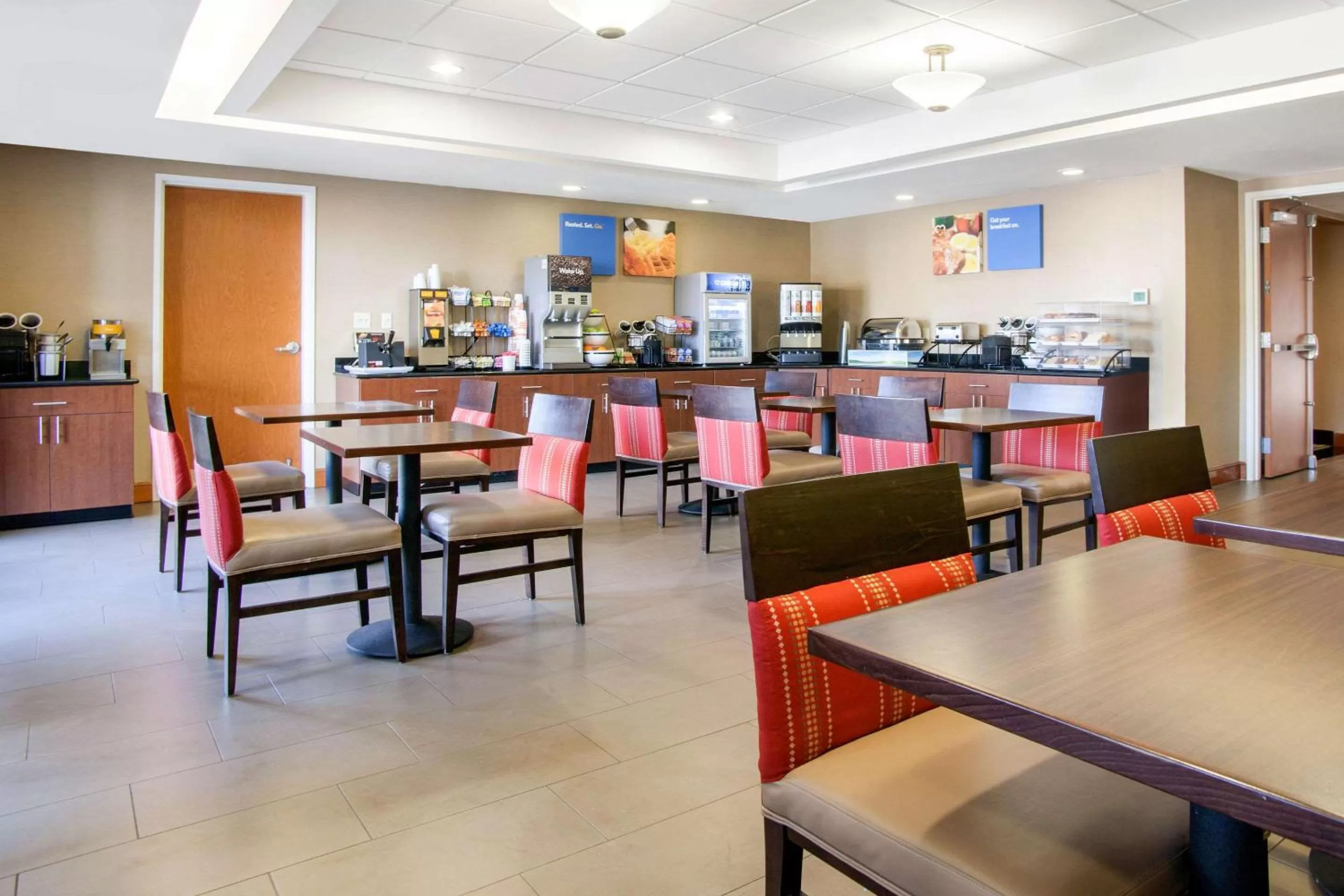 Restaurant/places to eat in Comfort Inn & Suites Norman near University