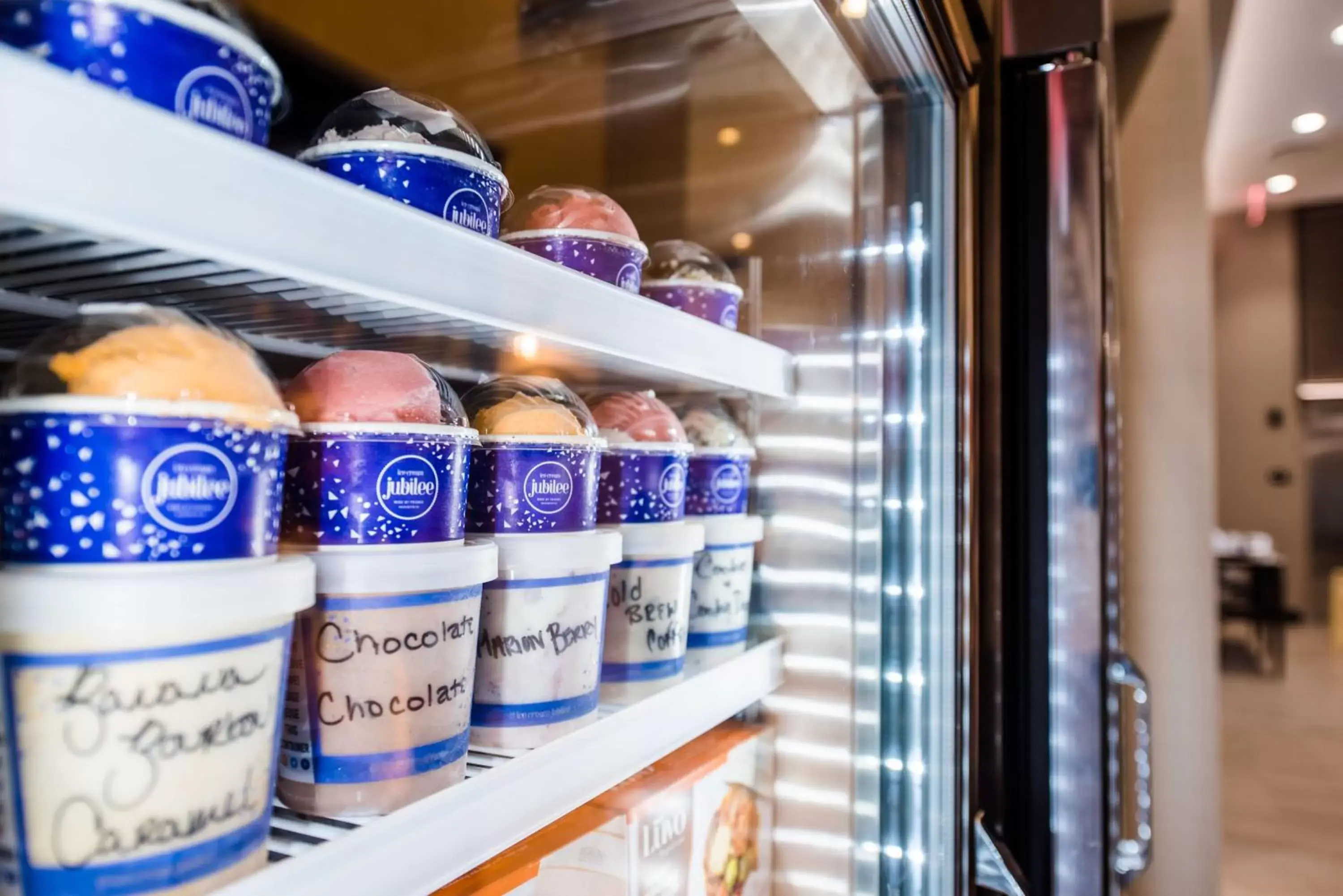 Restaurant/places to eat in Hampton Inn & Suites Washington, D.C. - Navy Yard Restaurant/places to eat in Hampton Inn & Suites Washington, D.C. - Navy Yard