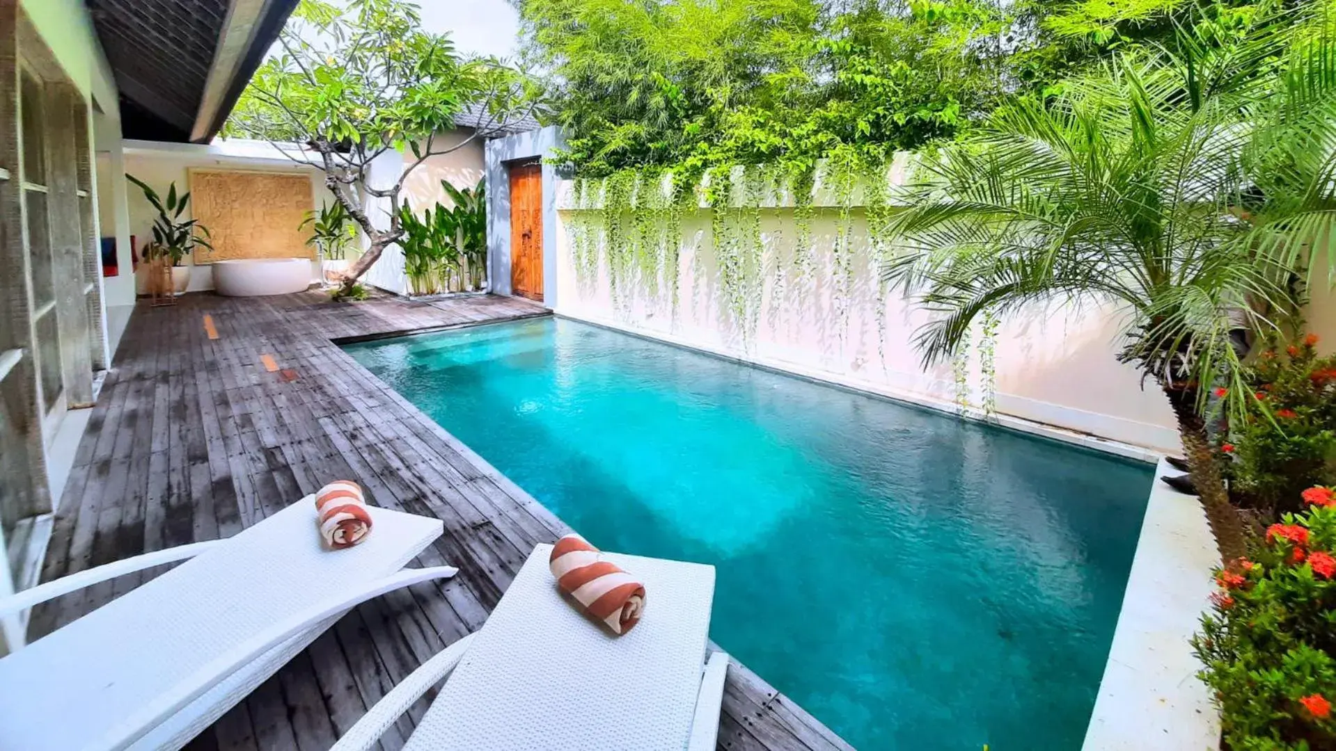 Property building, Swimming Pool in The Decks Bali