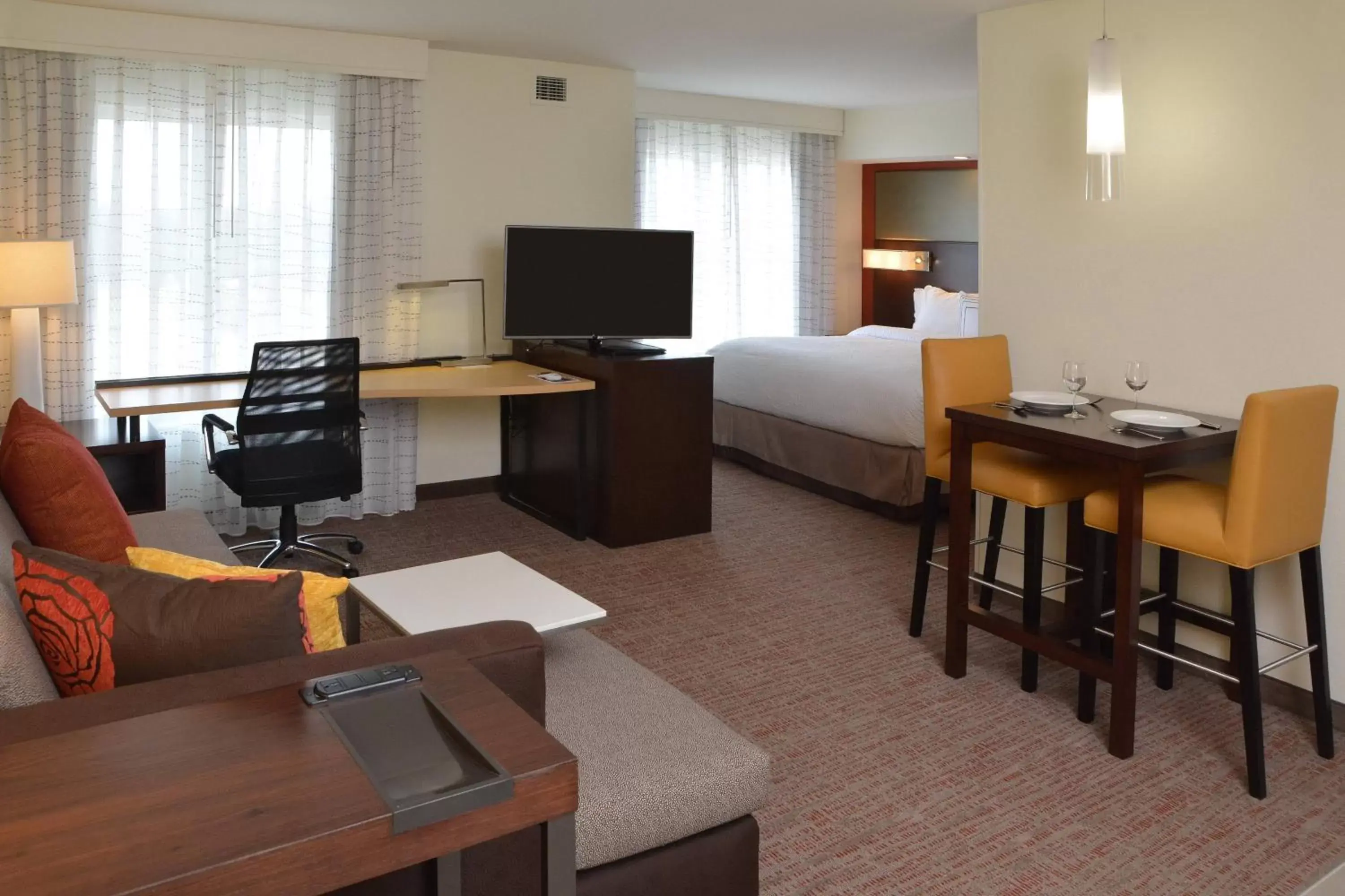 Photo of the whole room, TV/Entertainment Center in Residence Inn by Marriott Akron Fairlawn
