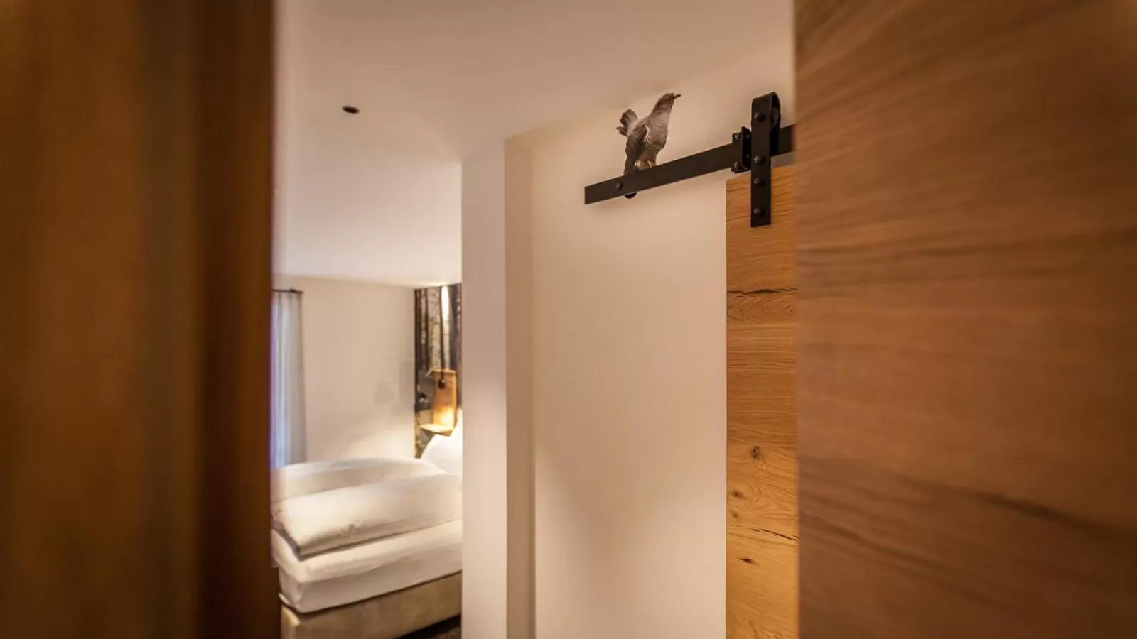 Photo of the whole room, Bed in Bollenhuthotel Kirnbacher Hof