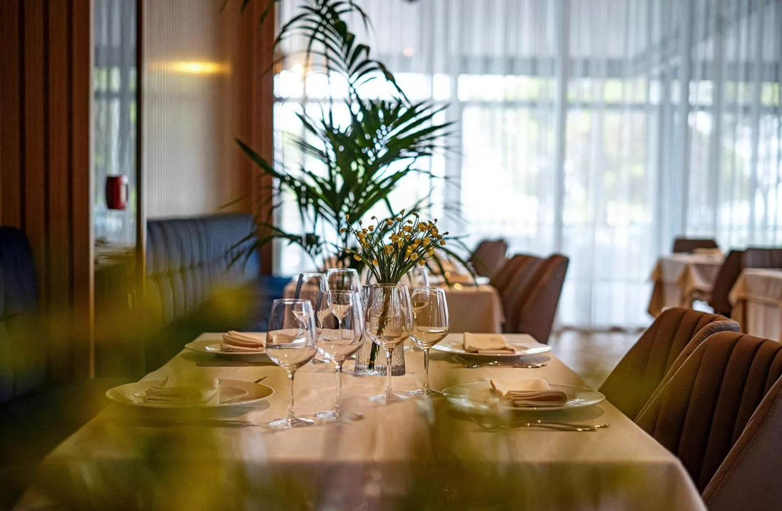 Restaurant/places to eat in Amare Hotel