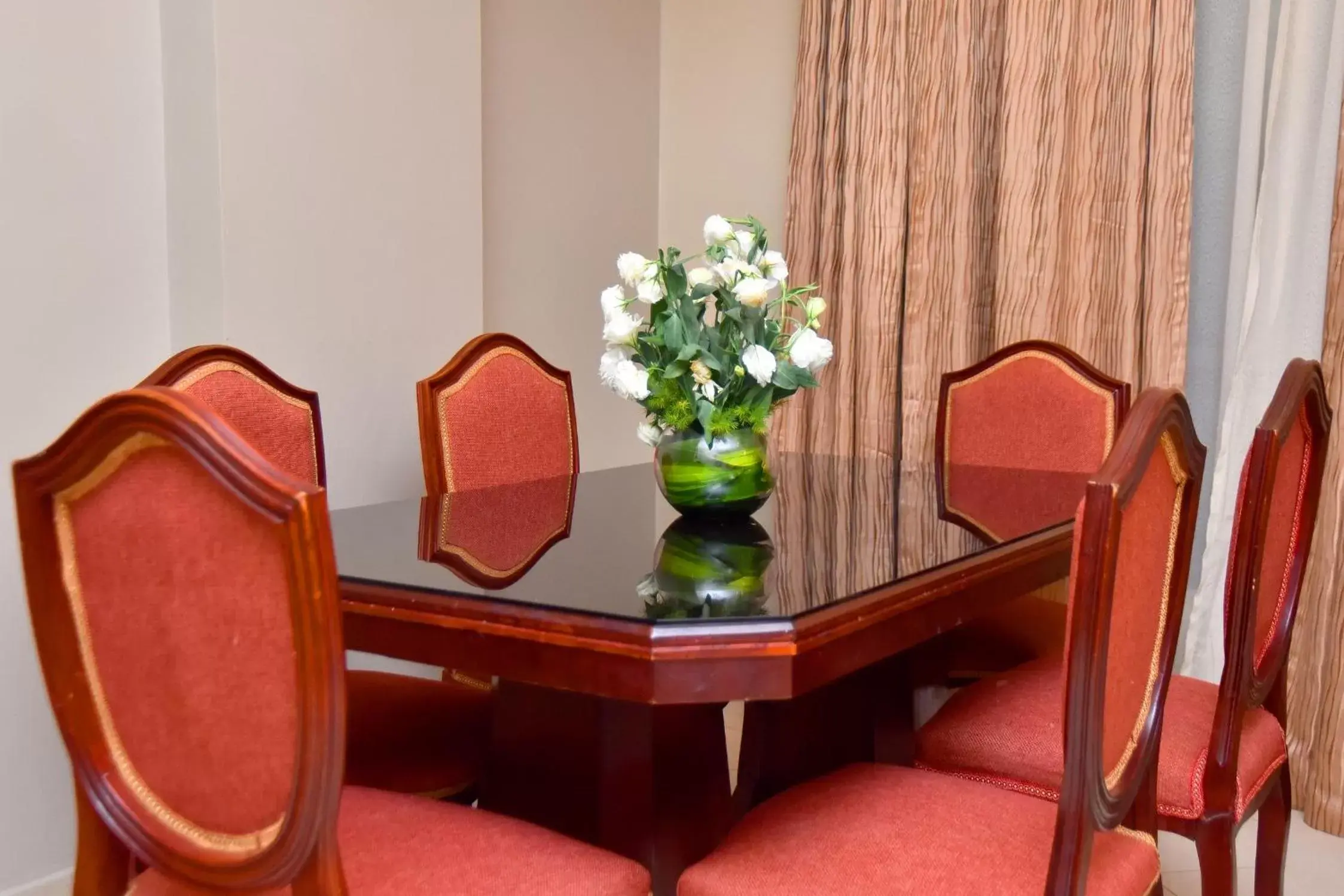 Living room, Dining Area in Emirates Stars Hotel Apartments Sharjah