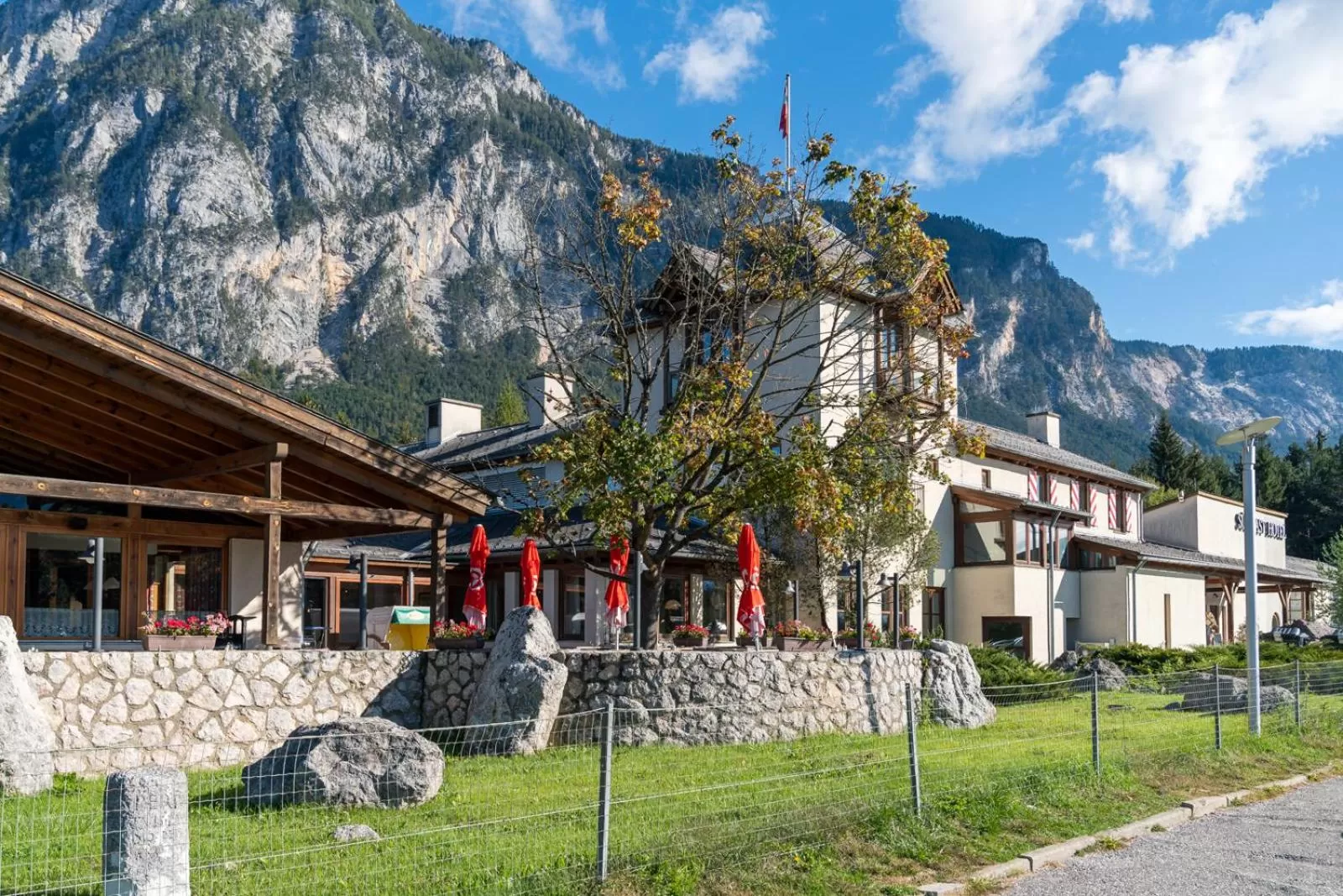 Property building in Hotel Restaurant Südrast Dreiländereck