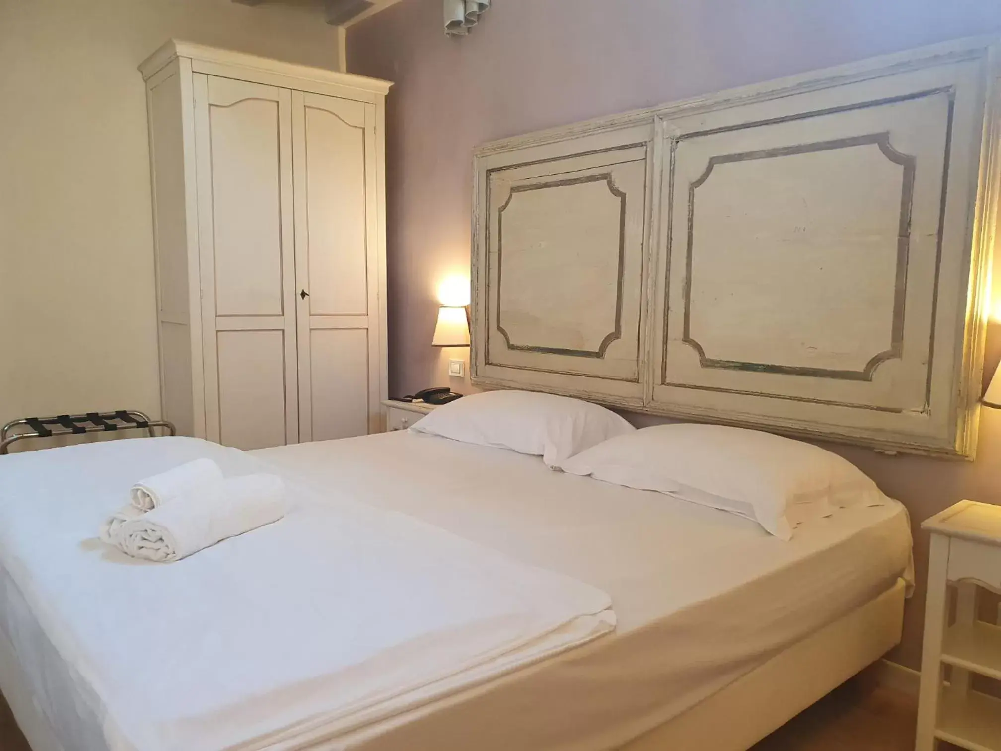 Bedroom, Bed in Hotel Villa Moron